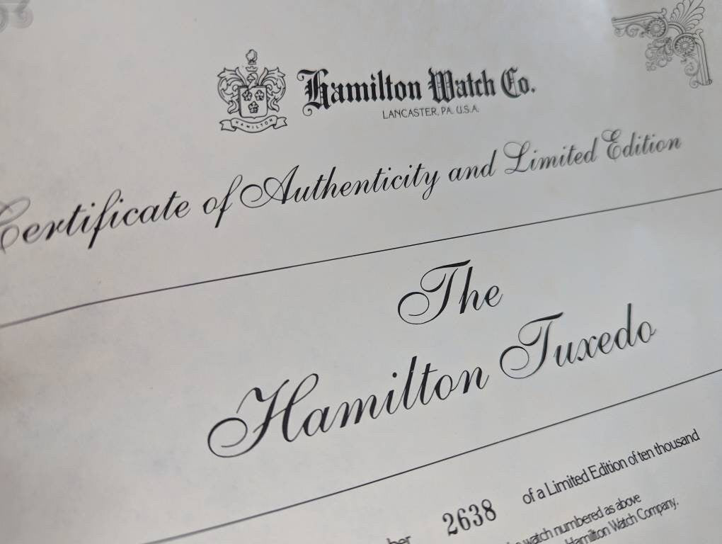 HAMILTON Tuxedo Wilshire Limited Edition. MINT in original packaging papers. HAMILTON Quartz Watch 18k Electroplated. st(207)