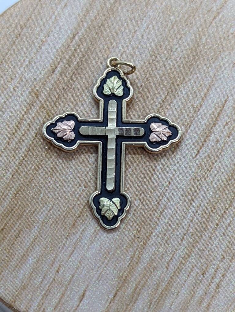 Black Hills Gold Enamel cross. 10k multi tone Black Hills Gold Crucifix Pendant st (51/75)