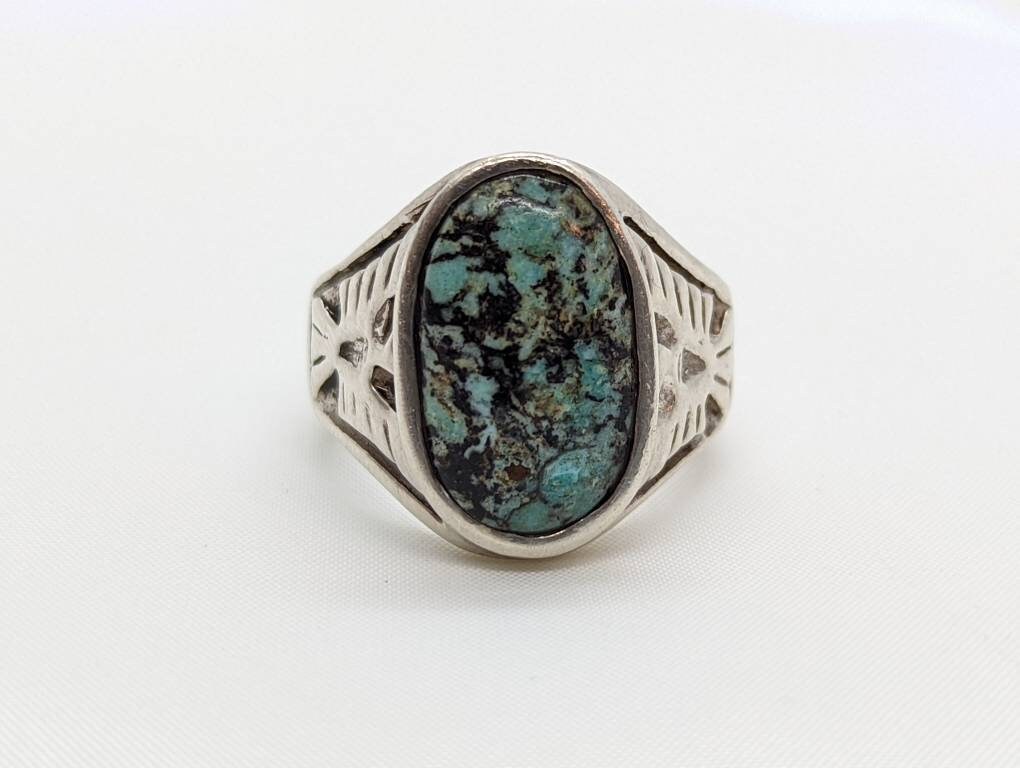 Heavy Sterling Silver Signet ring. Turquoise and Phoenix Engraved Ring. St(21/56)