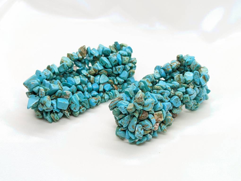 Native American BEADED Turquoise stretch Bracelet. RAW polished turquoise bead st(8/15)