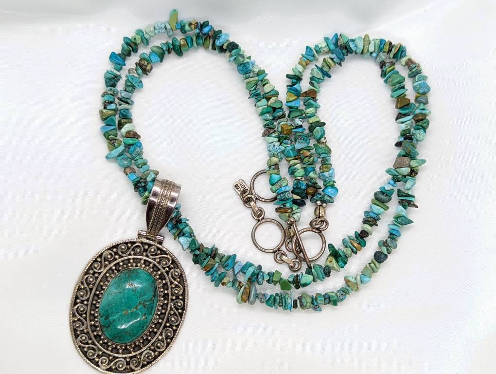 Vintage Sterling Silver Natural Turquoise Necklace. Raw two strand polished turquoise necklace.  st(21/56)