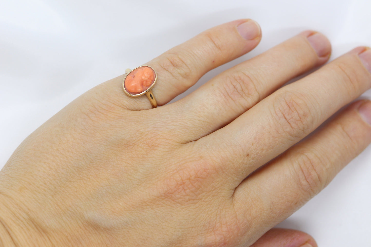 Antique Coral cameo bezel ring. 10k Gold Carved coral cameo dainty oval signet pinky pinkie ring. st(173)