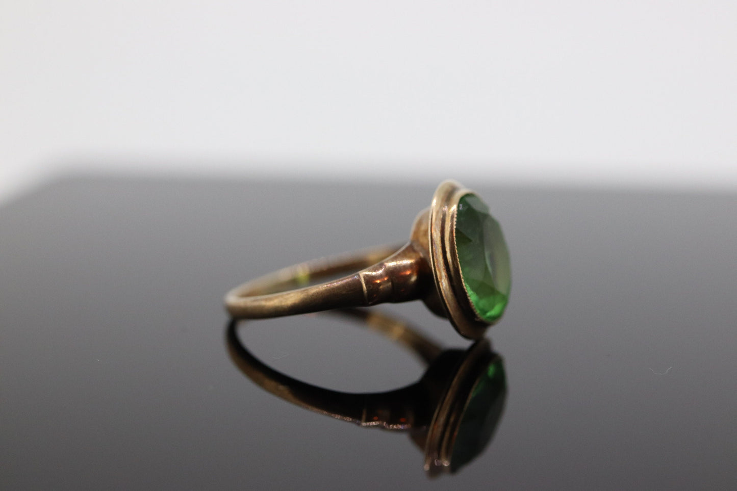 10k Green Gem Bezel Set. PSCO Paste Solitaire ring.