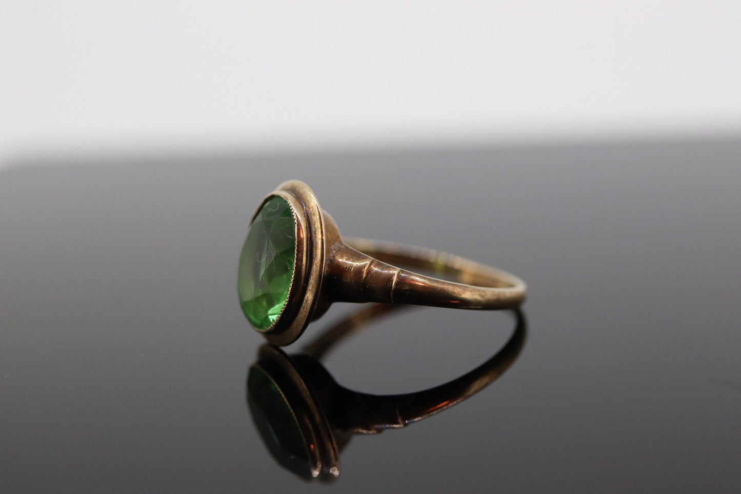 10k Green Gem Bezel Set. PSCO Paste Solitaire ring.