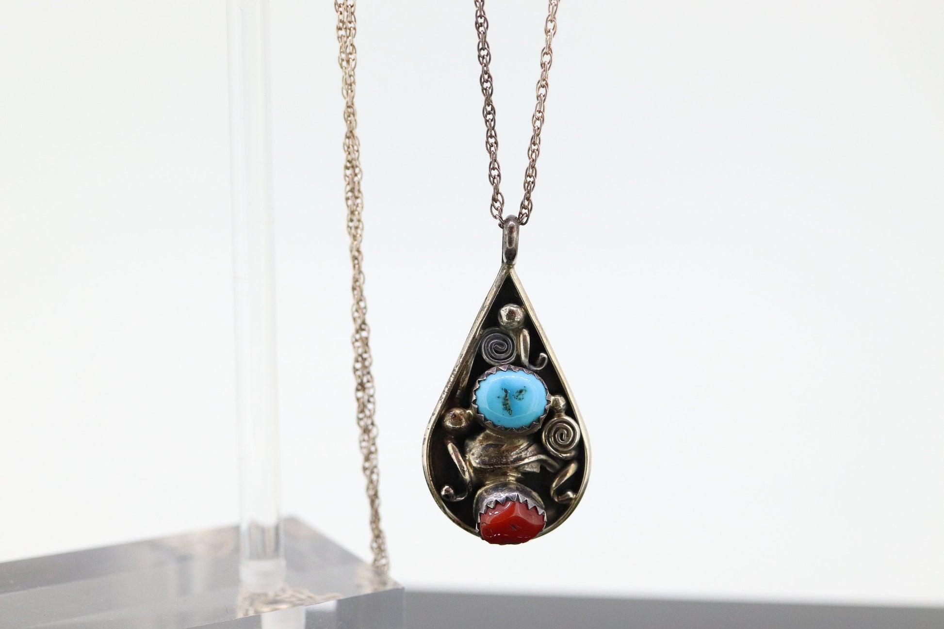 Vintage Sterling Silver Natural Turquoise and Spiny Oyster Navajo Necklace st(21)