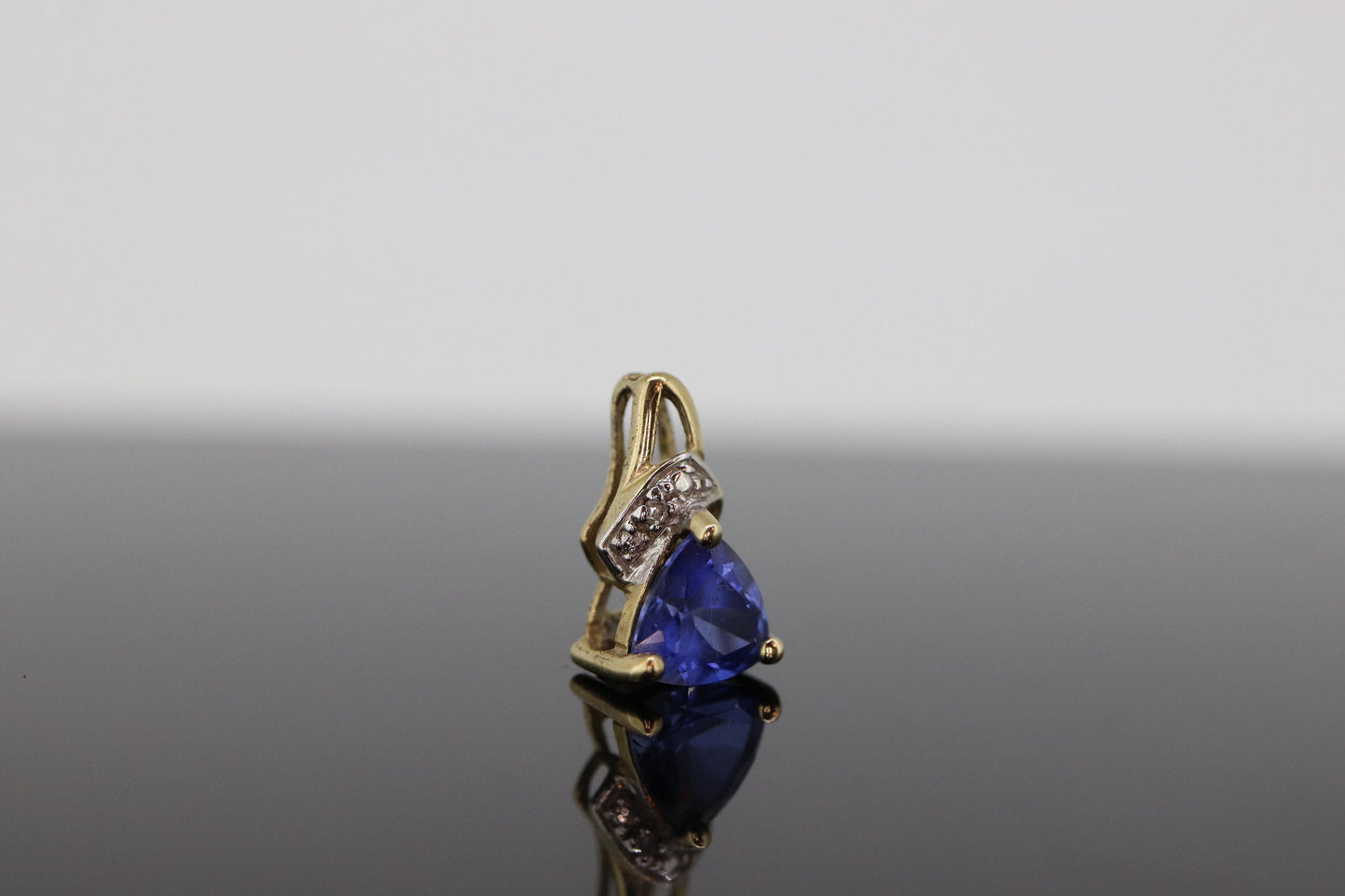 10k Tanzanite and diamond Pendant. Trillion cut Tanzanite Solitaire Pendant. st(20)