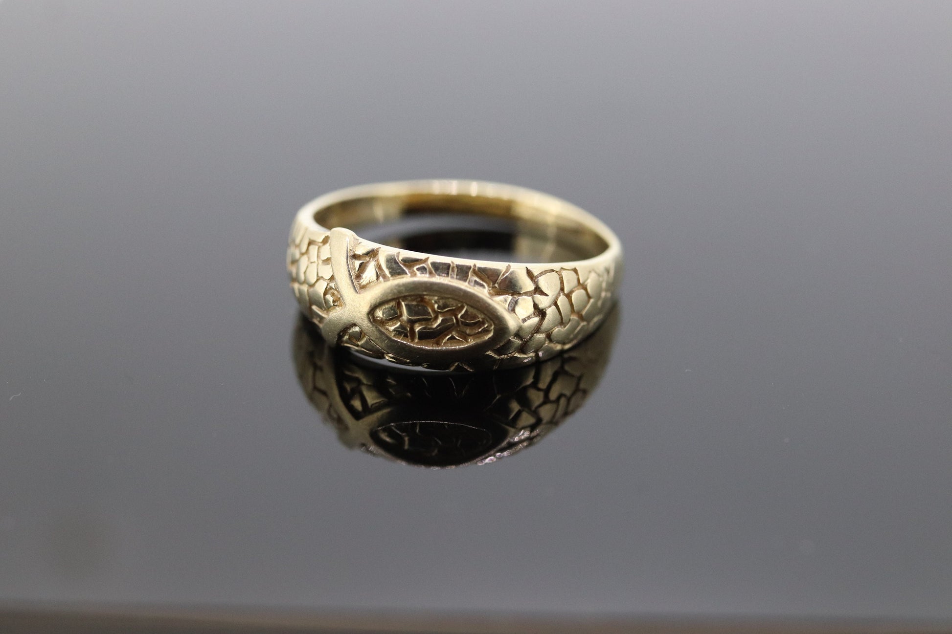 Christian FISH ichthys ichthus Textured Wide Dome 10k Yellow Gold Band. 10k Engraved and Textured ring. st(103/50)