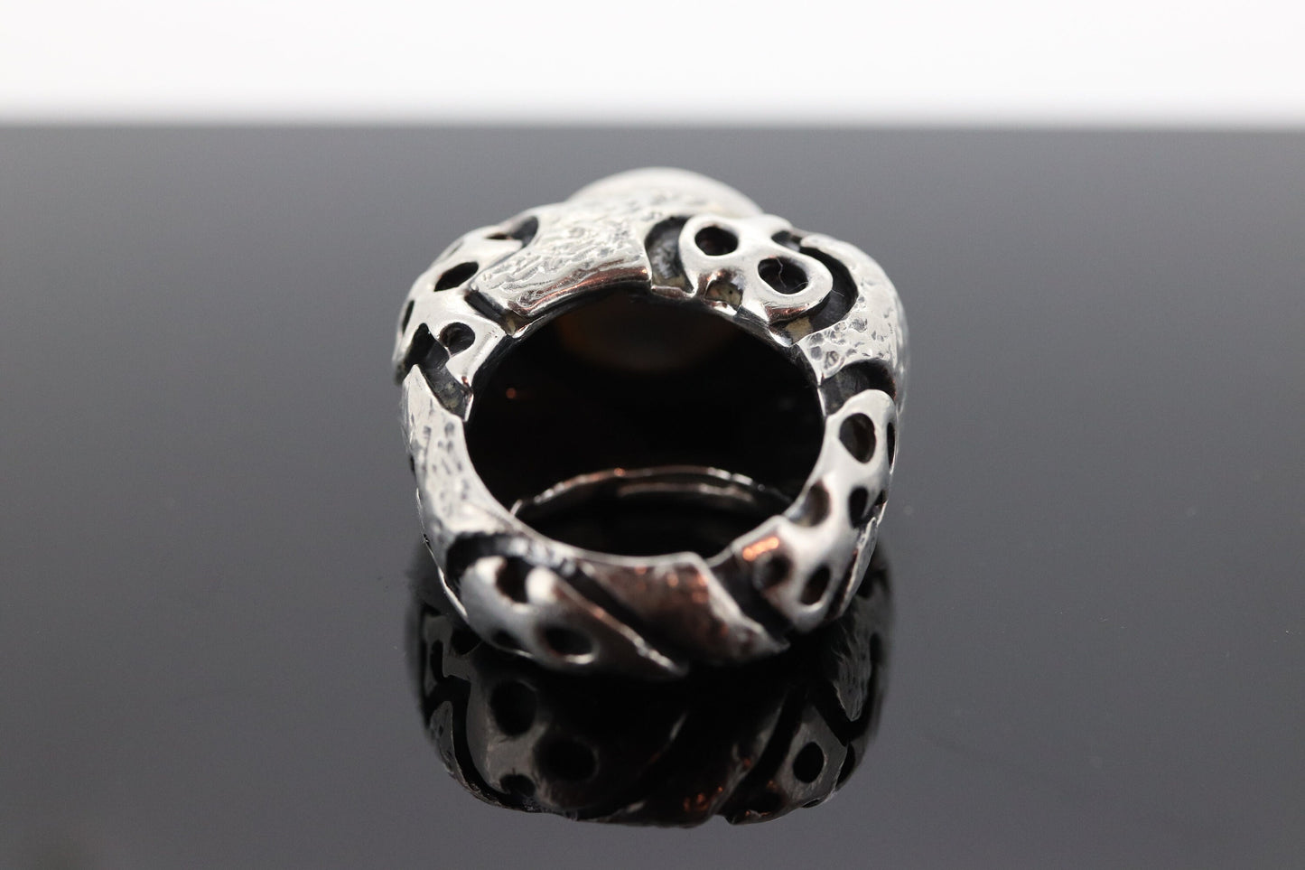 Dian Malouf RING. Mabe Pearl Heavy sterling Silver Signet Ring DLM Collection (st119)