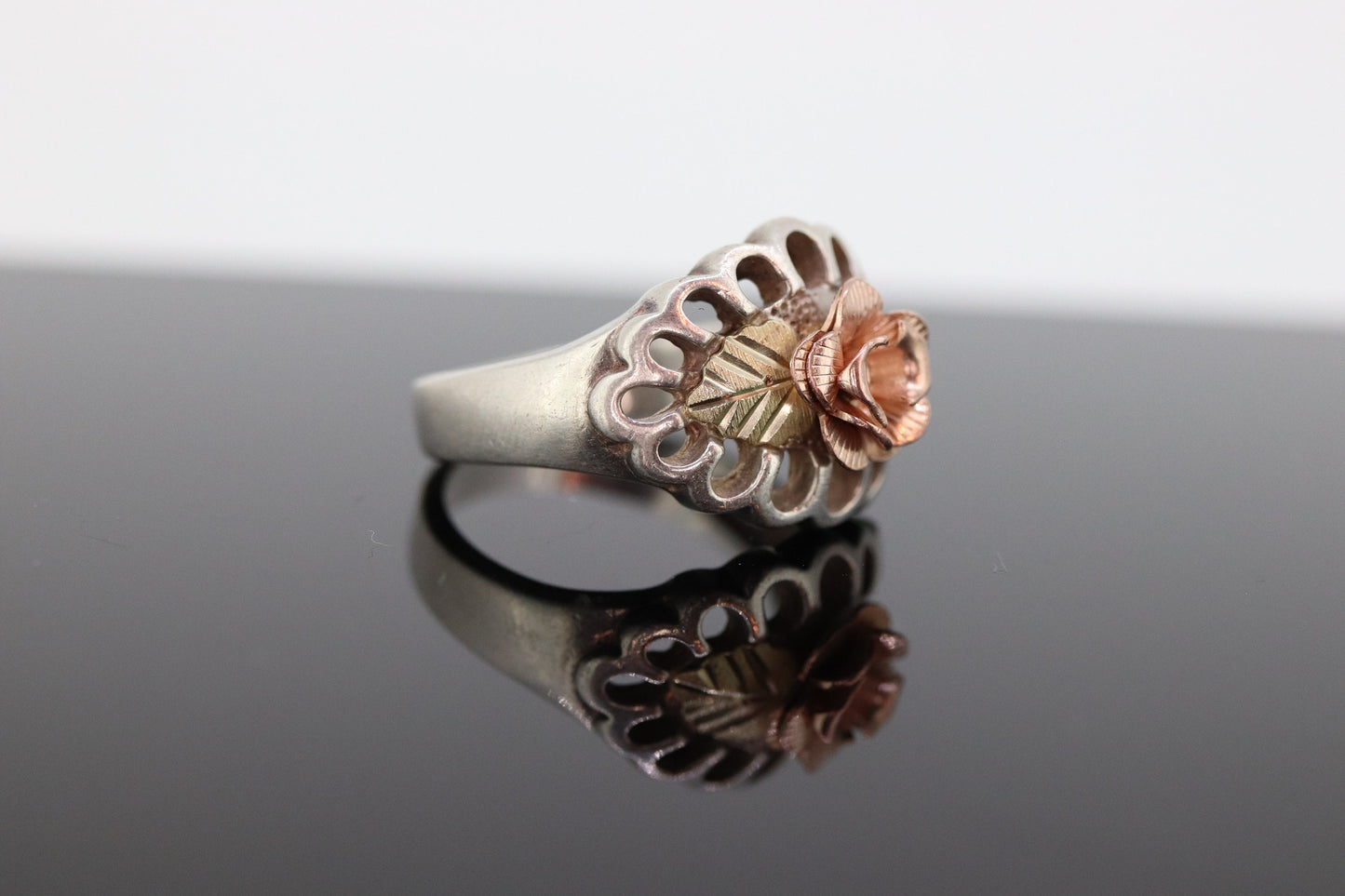 Black Hills Gold Sterling Silver ROSE Band. 10k Black Hills Gold Flower ROSE ring. st(26)