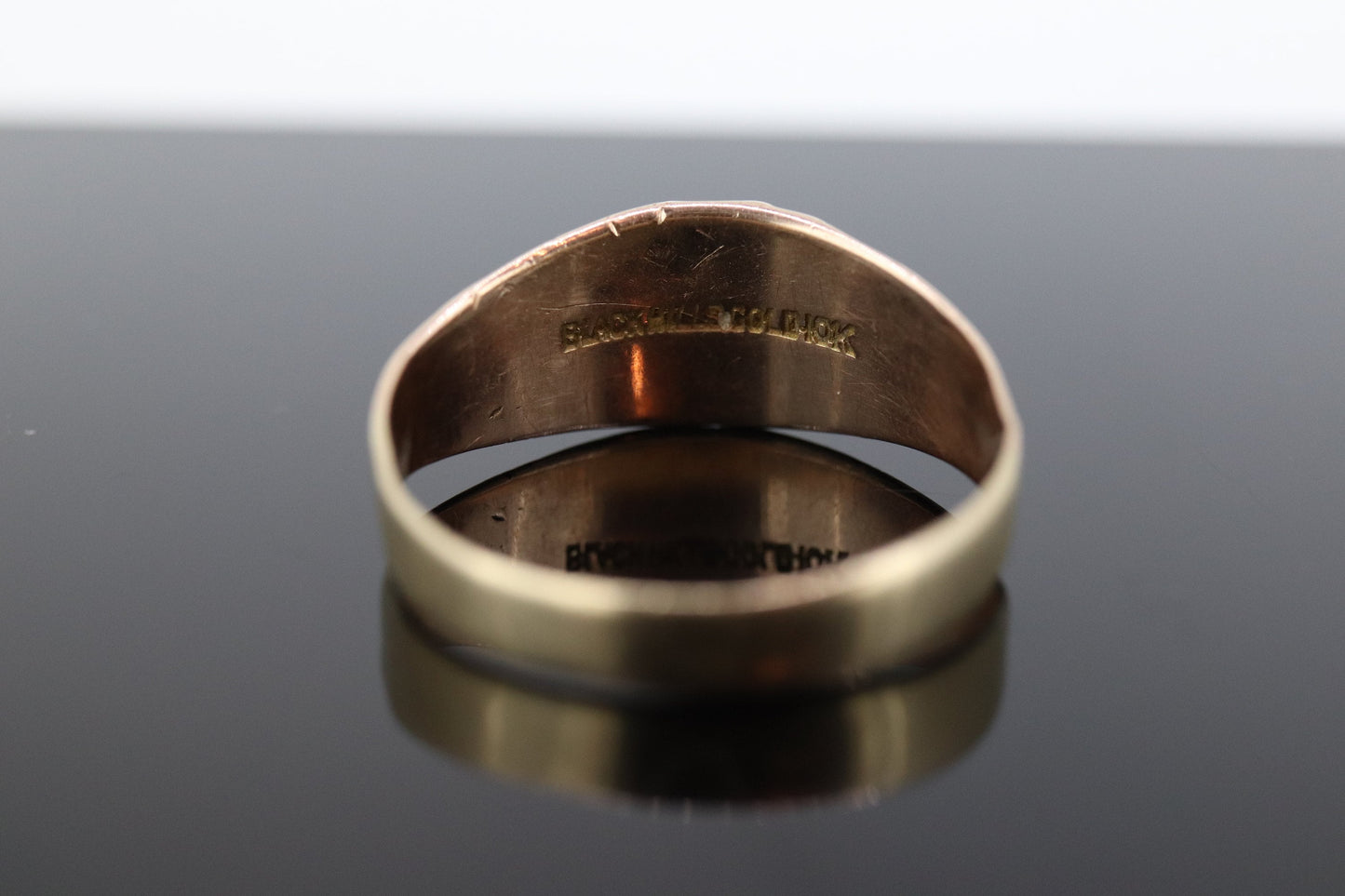 Black Hills Gold Ring Mens. Heavy 10k Multi-Tone Black Hills Gold Thick BAND. Sz 14 ST(167)
