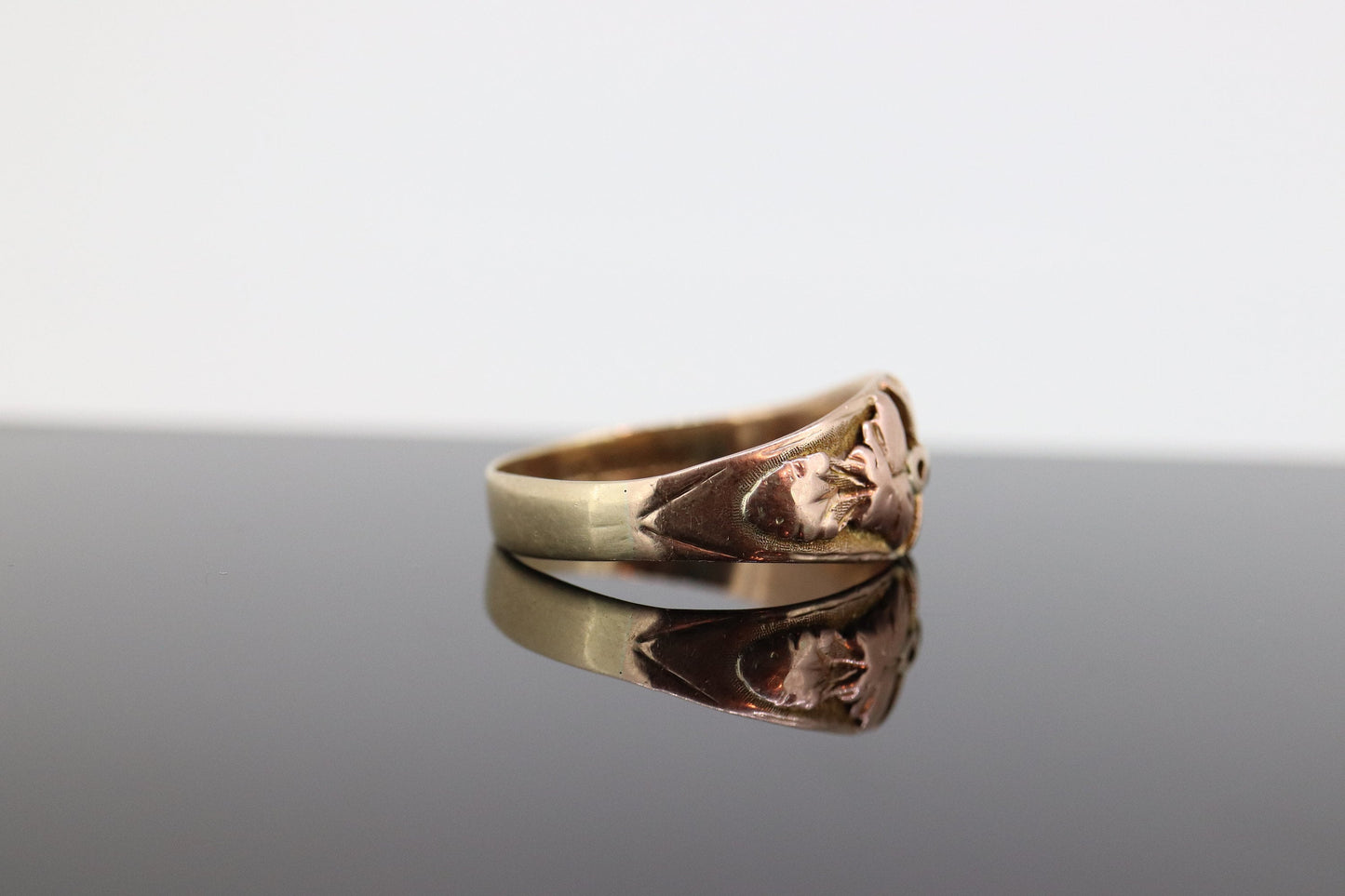 Black Hills Gold Ring Mens. Heavy 10k Multi-Tone Black Hills Gold Thick BAND. Sz 14 ST(167)
