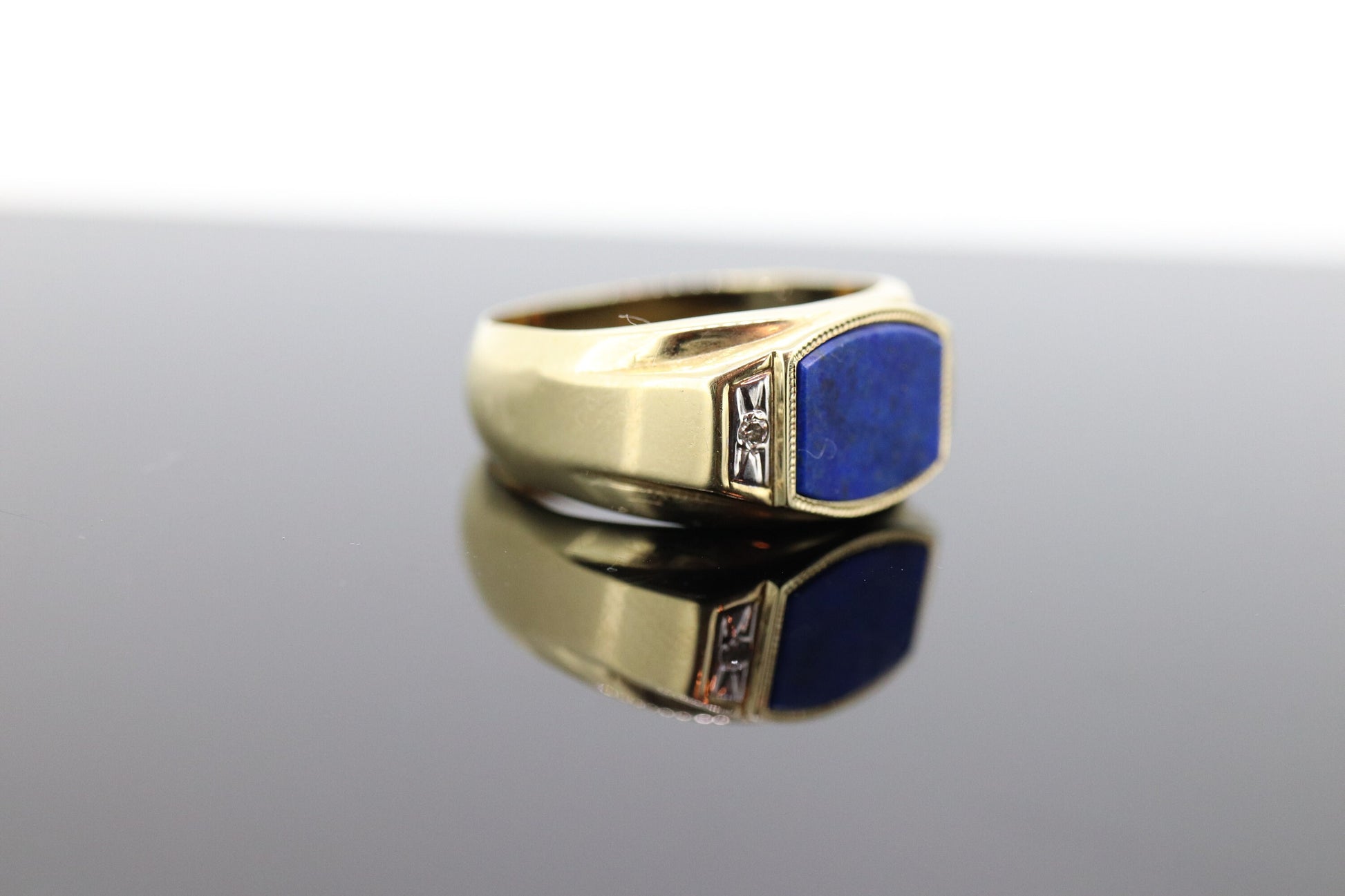 10k Lapis Lazuli and Diamond Ring. Lapis and Diamond signet ring. HOLLAND made Very unique. St(105) Sz8