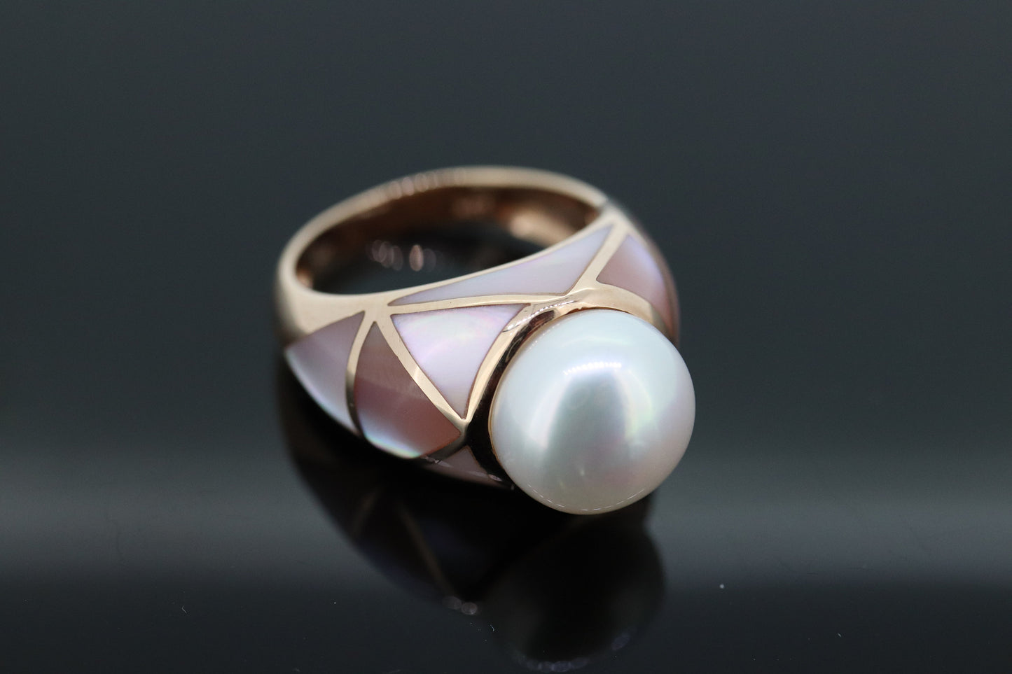 14k Large Mabe and MOP Ring. 14k Rose Gold Mother of Pearl inlay and Pearl Solitaire ring. st(31-1)