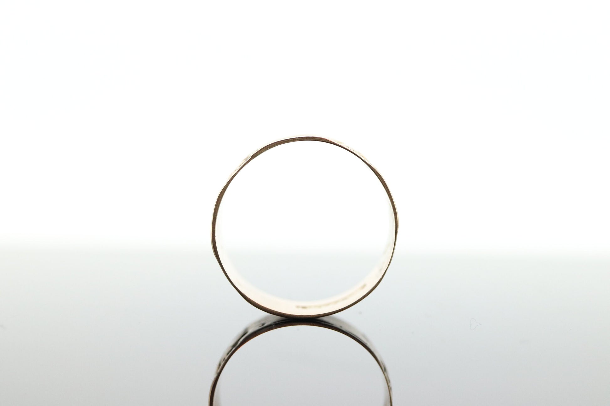 Antique Black Hills Gold ring. 10k Victorian Cigar Black Hill Band. Black Hills Gold BAND Antique. st(115)