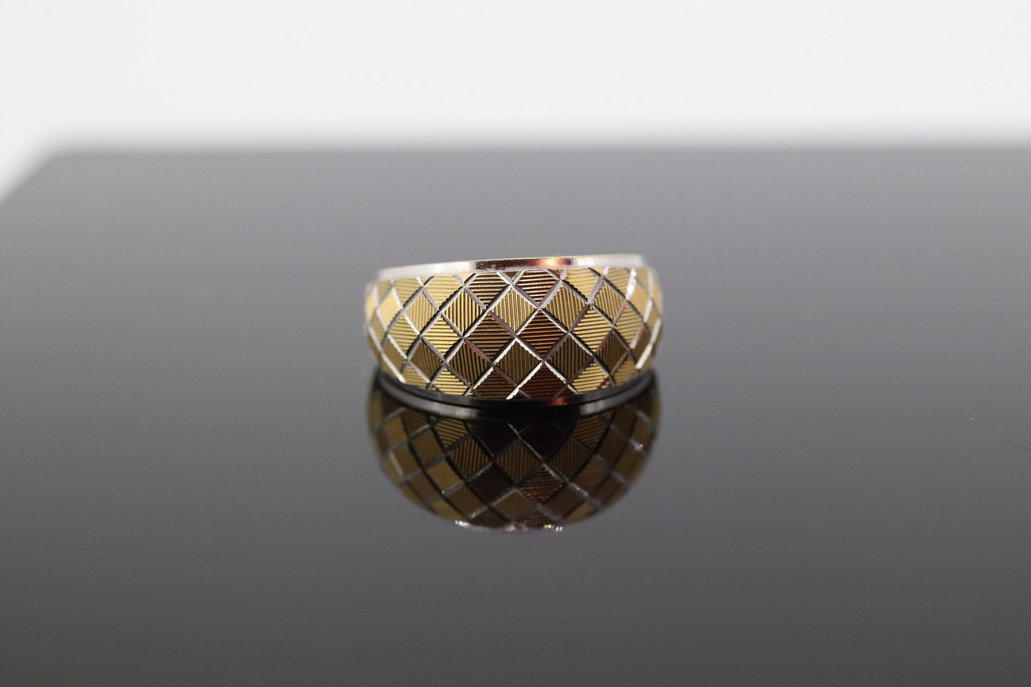 Textured Wide Dome 18k Yellow White Gold Band. 18k Engraved Textured Diamond Cut ring. st(155)
