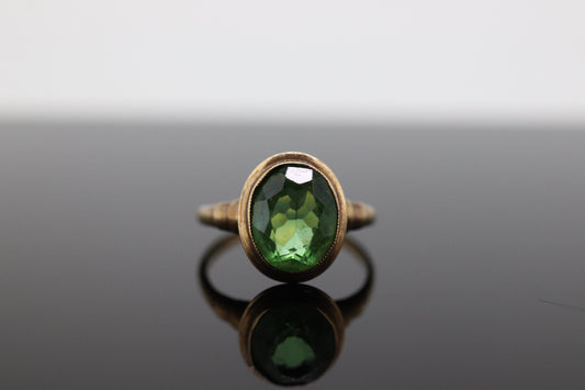 10k Green Gem Bezel Set. PSCO Paste Solitaire ring.