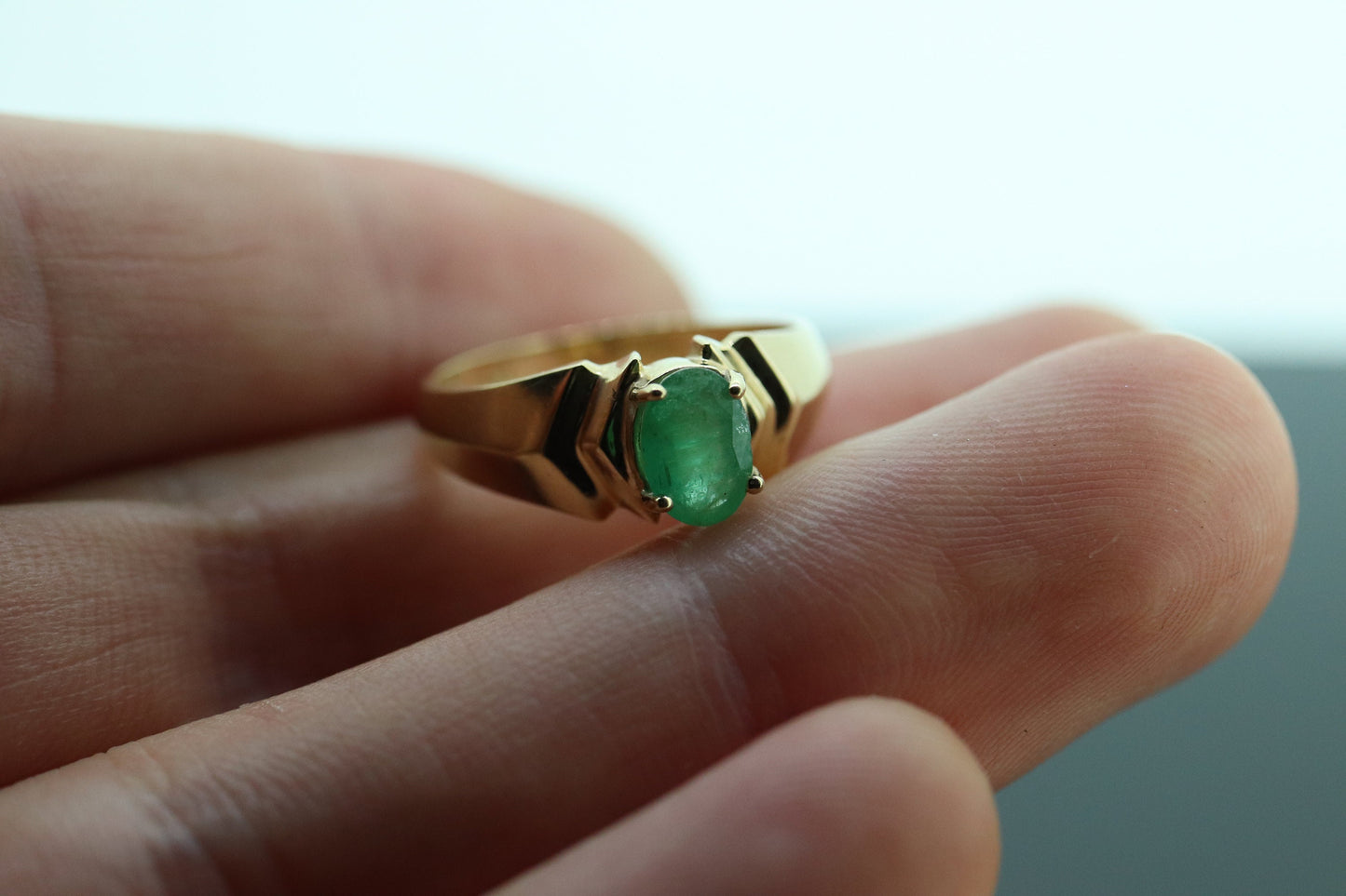 10k Oval Natural Emerald Yellow gold ring. NISSKO oval Emerald solitaire ring. st(75)