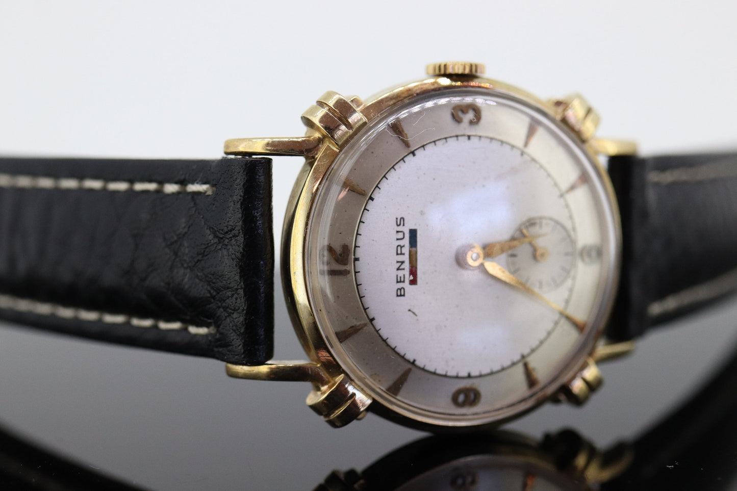 BENRUS Watch. 14k Yellow Gold Knotted Fancy Lugs Case. 1950s Vintage Mens watch. st(10-00)