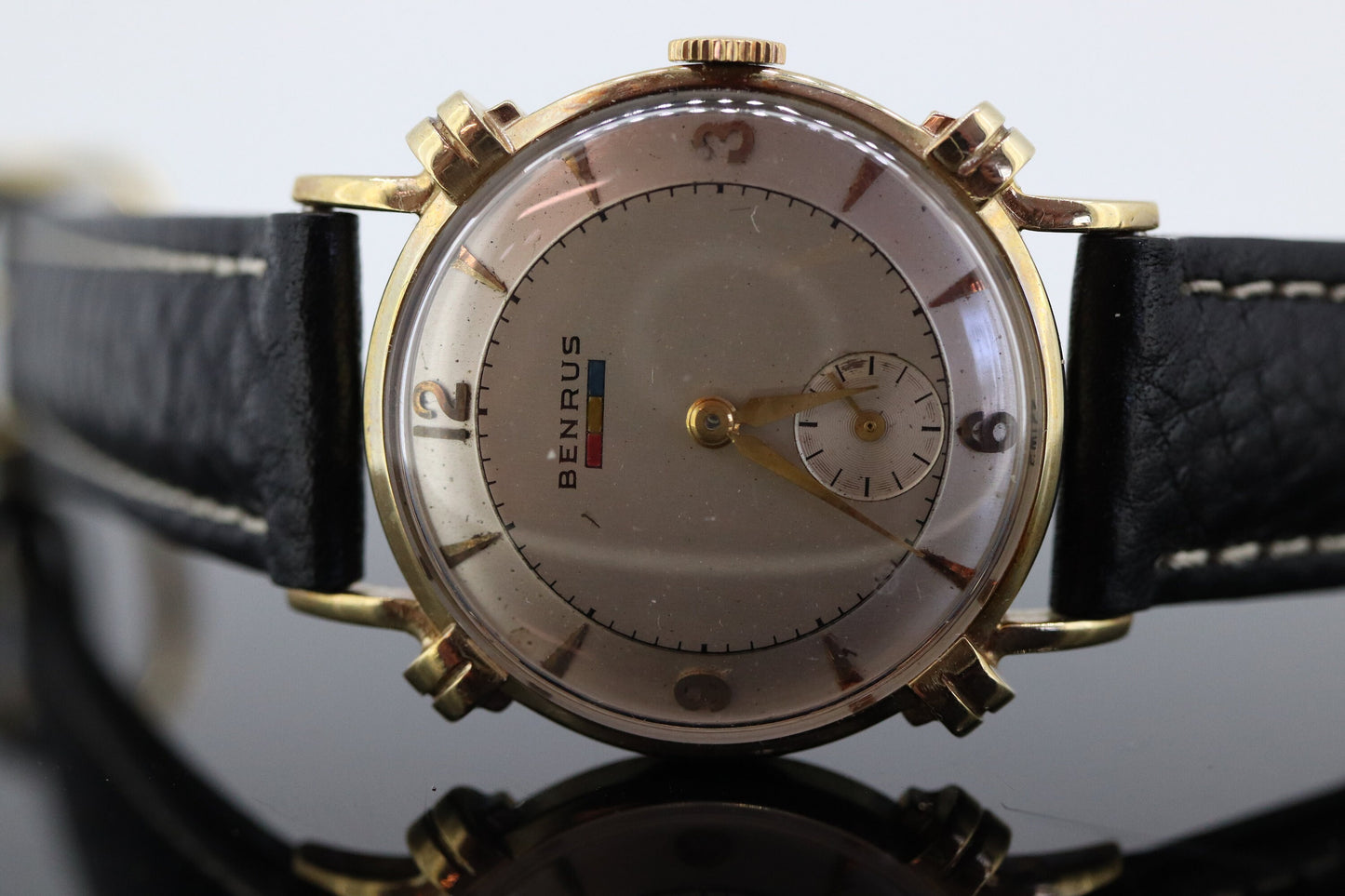 BENRUS Watch. 14k Yellow Gold Knotted Fancy Lugs Case. 1950s Vintage Mens watch. st(10-00)