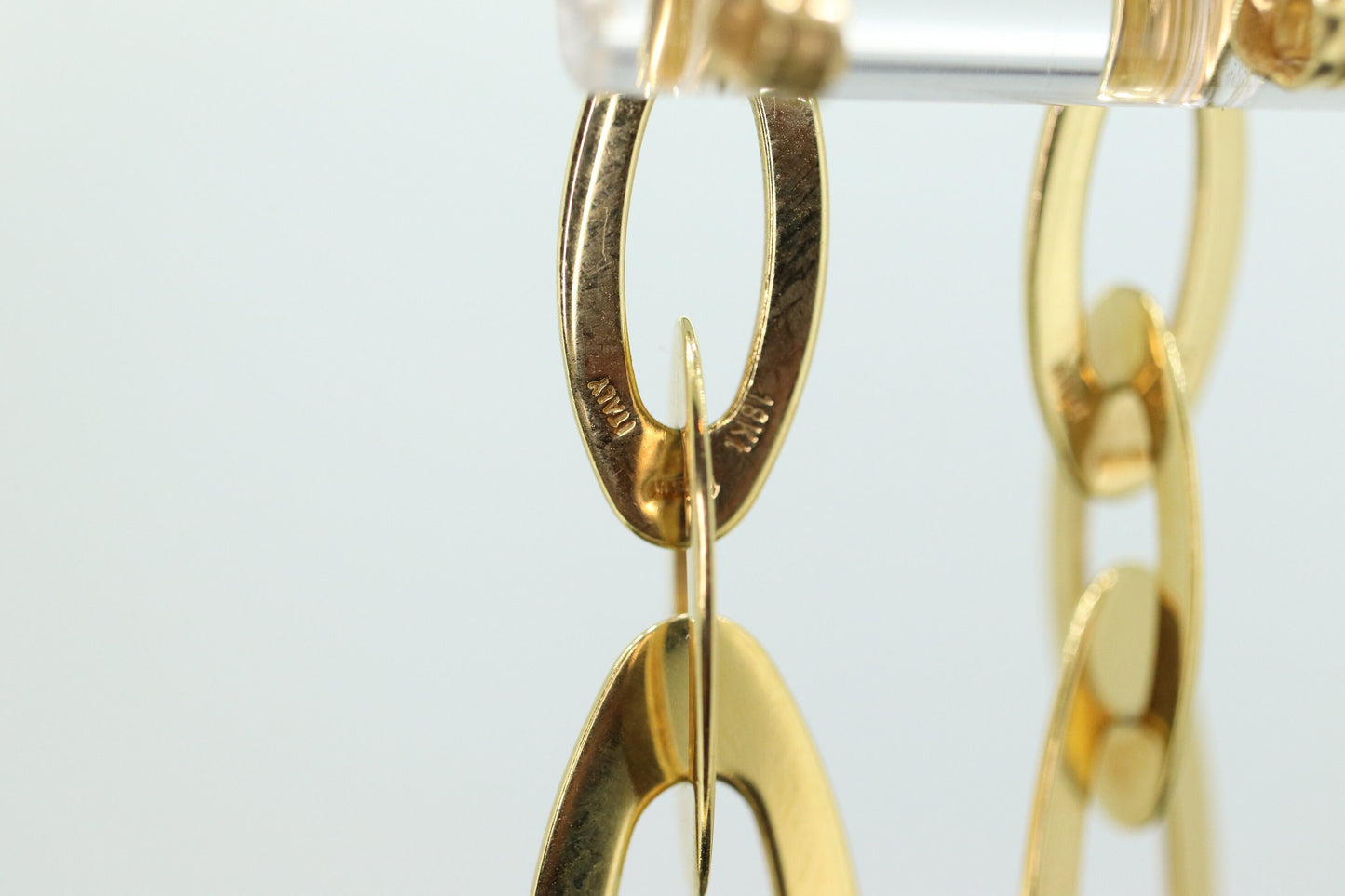 Roberto Coin 18k Drop Earrings. Chic and Shine Roberto Coin. Roberto Coin Collection Dangle Link. st(615)