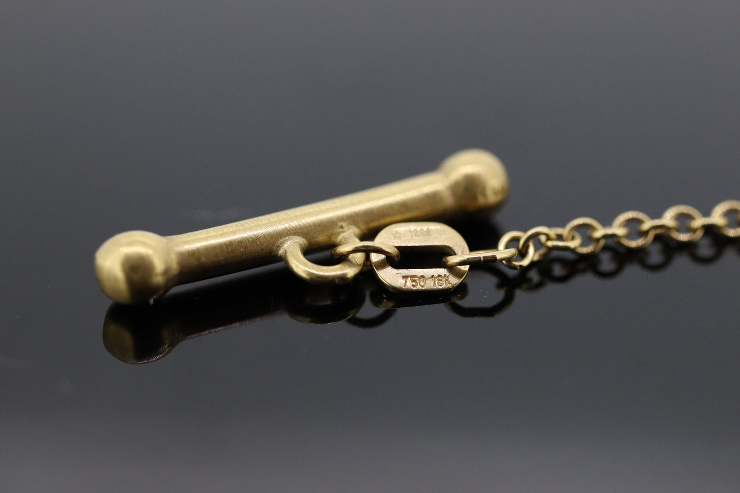 Roberto Coin 18k Yellow Gold Toggle Bracelet. Brushed Square Loop Link Bracelet. Roberto Coin Chain Bracelet. st(4/16)