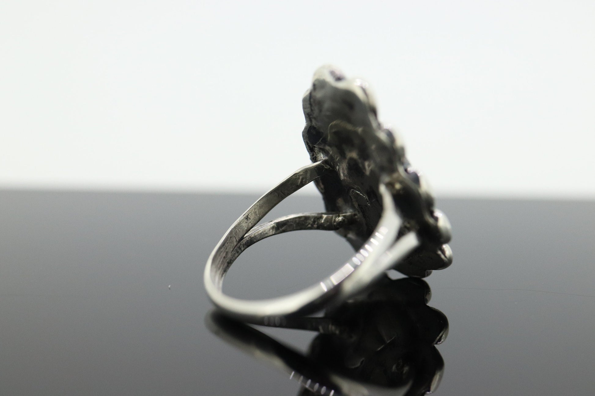 Zuni Navajo Large Sterling Silver Signet ring. LEAF Turquoise Bezel set Ring.  St(20)