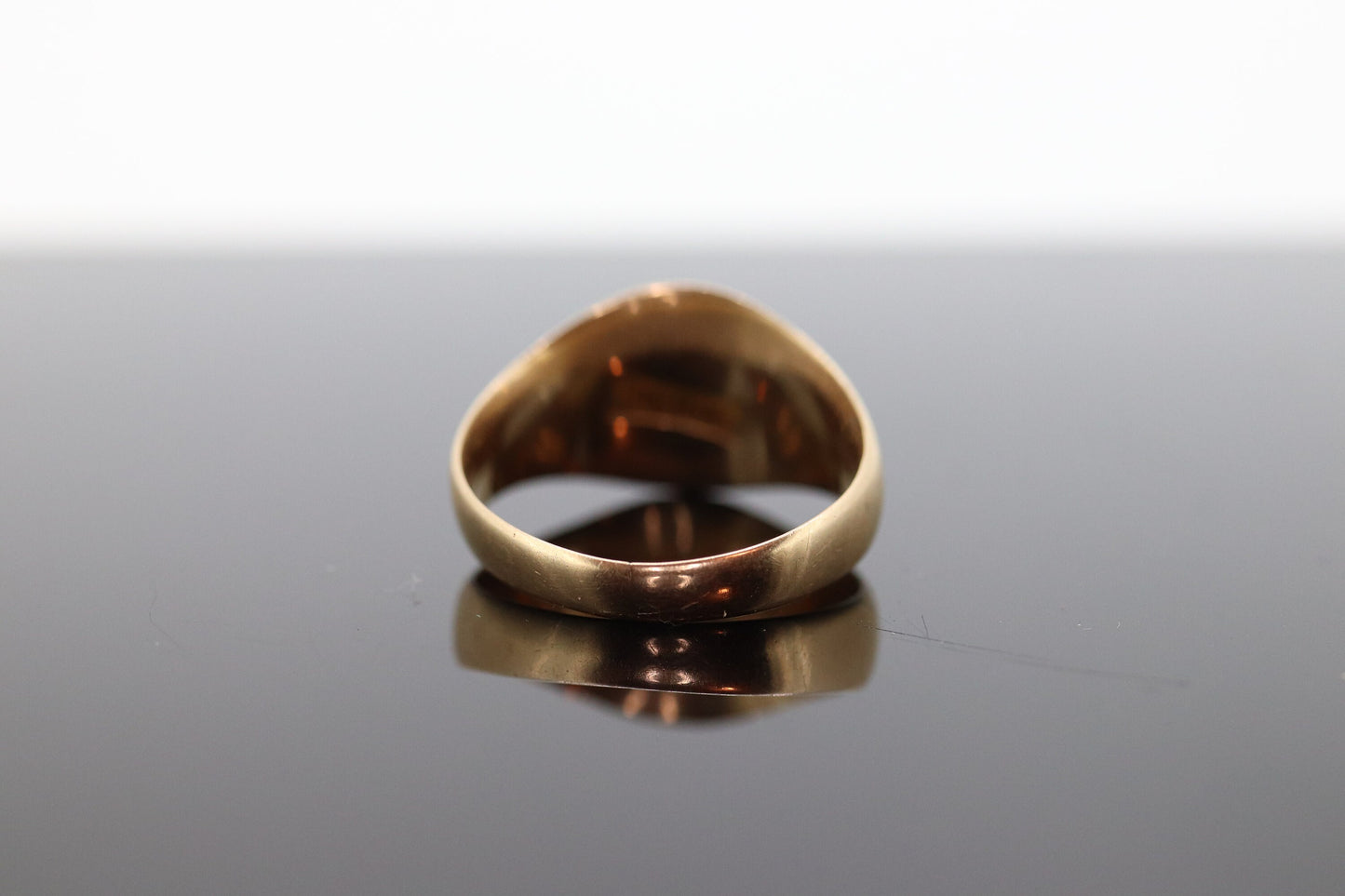 Antique Black Hills Gold ring. 10k Pyramid Garnet Black Hill Ring. Black Hills GARNET Antique. st(104)