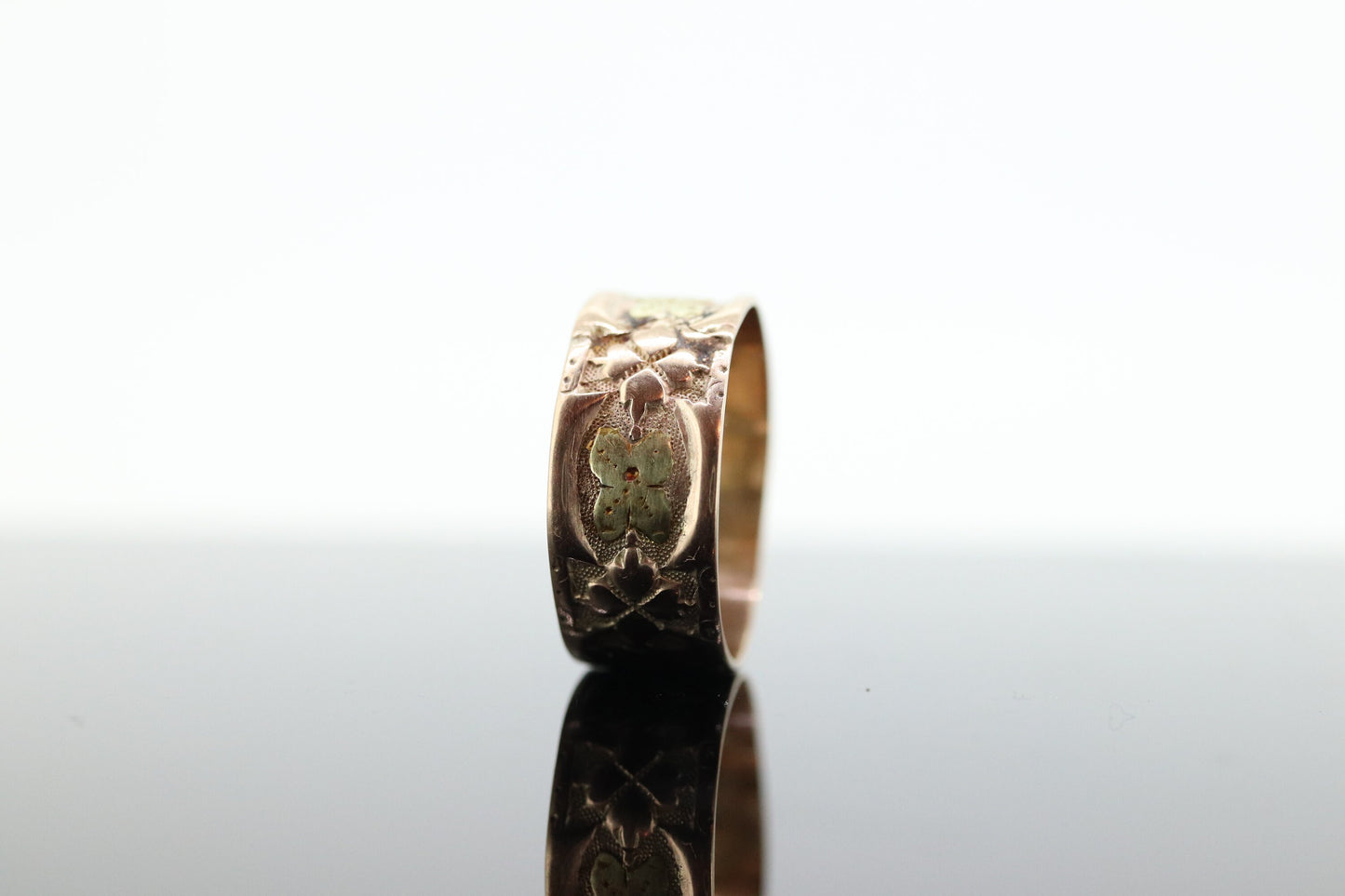 Antique Black Hills Gold ring. 10k Victorian Cigar Black Hill Band. Black Hills Gold BAND Antique. st(115)