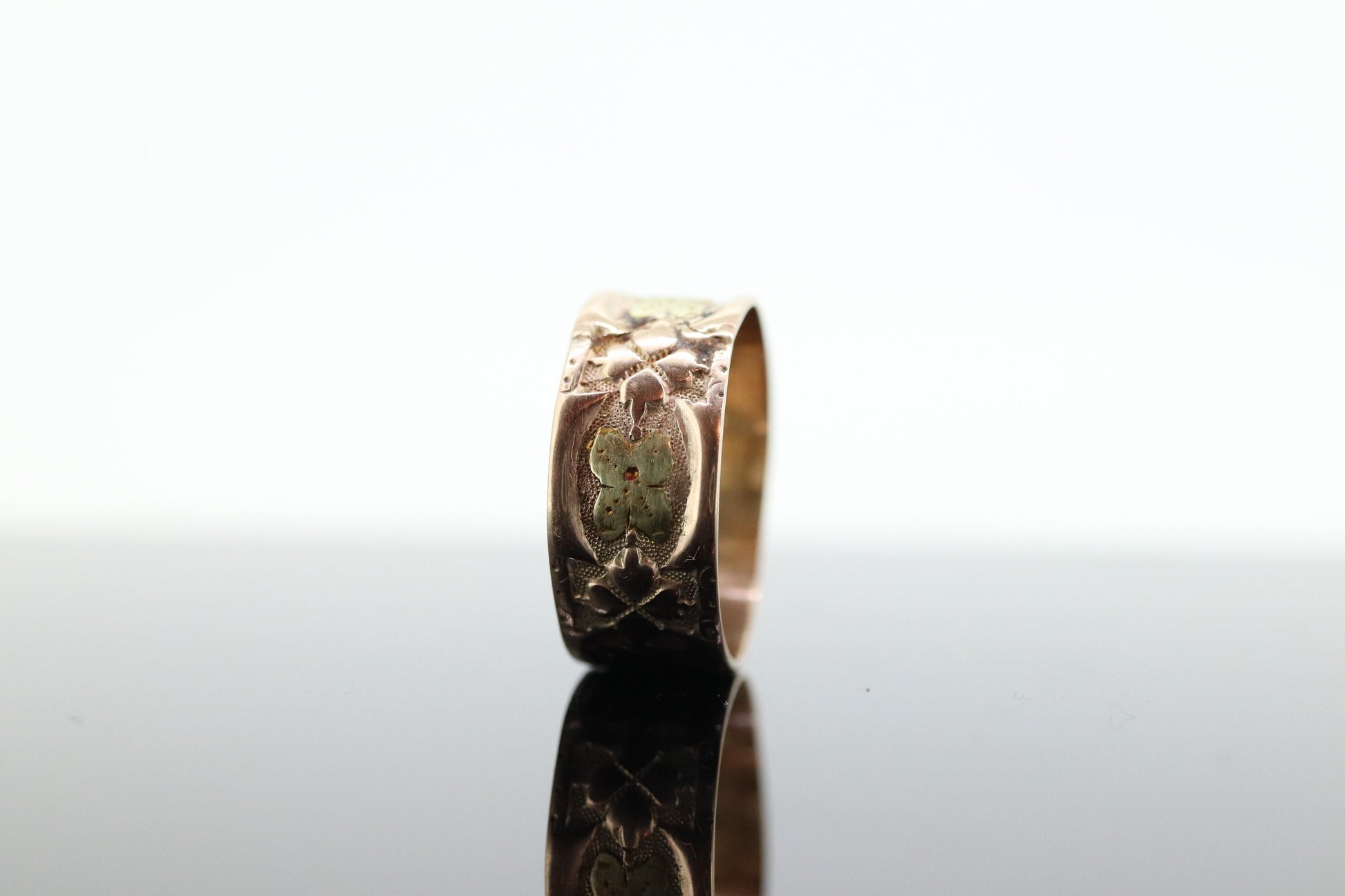 Antique Black Hills Gold ring. 10k Victorian Cigar Black Hill Band. Black Hills Gold BAND Antique. st(115)