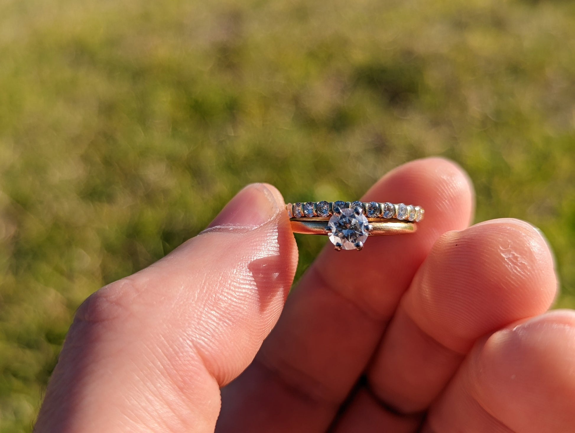 18k Round VVS Diamond Solitaire Ring . Engagement set. Wedding band. Stunning 0.56ct VVS Diamond. Total 1ct. stock(276/11)