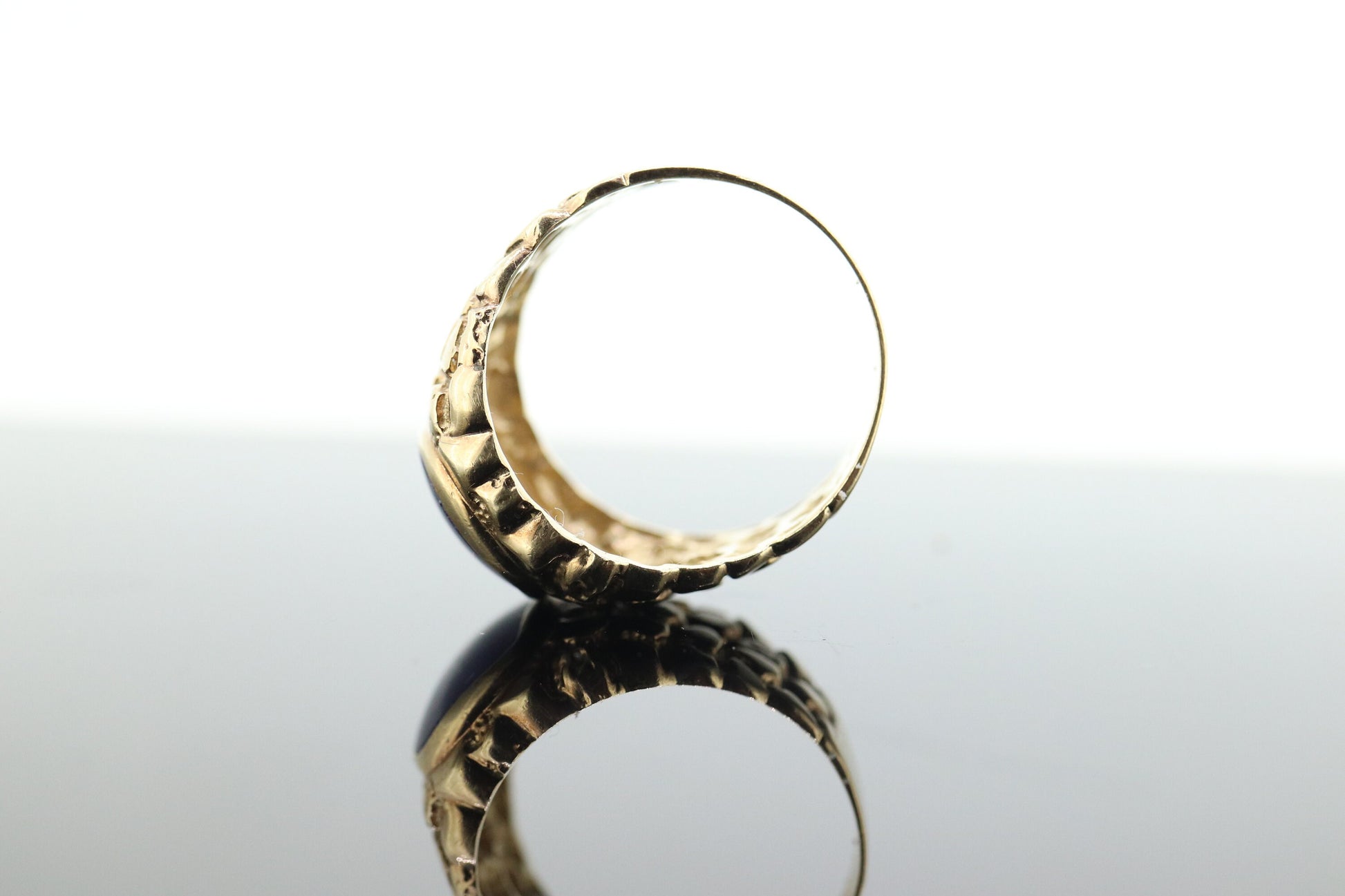 10k Star Sapphire ring. 10k Yellow Gold Nugget Mens Star Sapphire Cabochon signet ring. st(153)