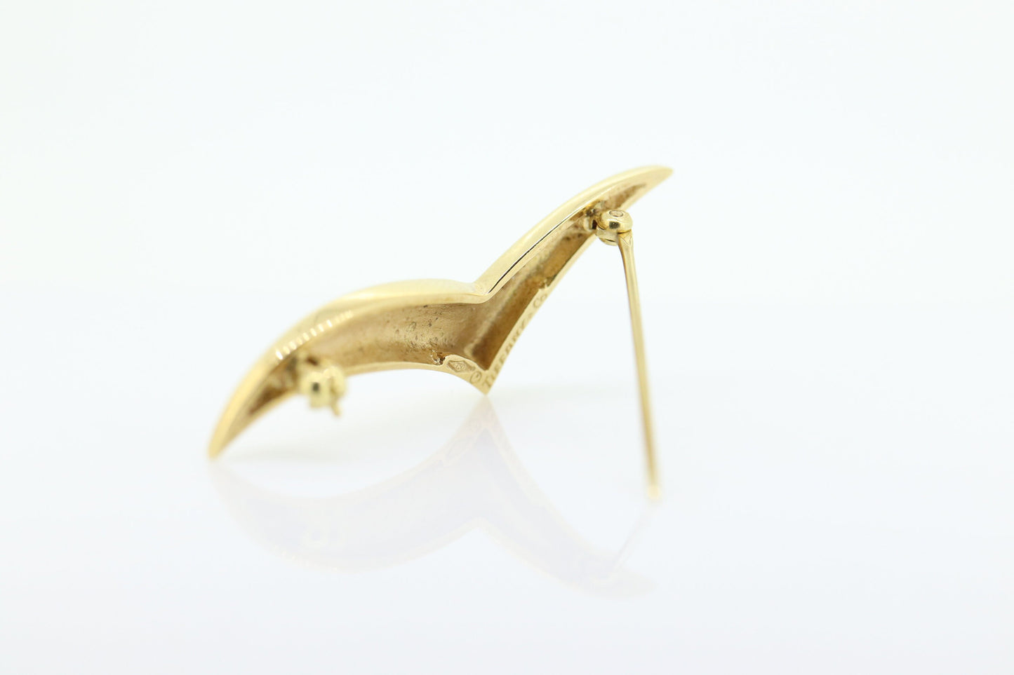 18k Tiffany Seagull Check Brooch. Tiffany and Co. SEAGULL Brooch. Tiffany and Company BROOCH st(259)