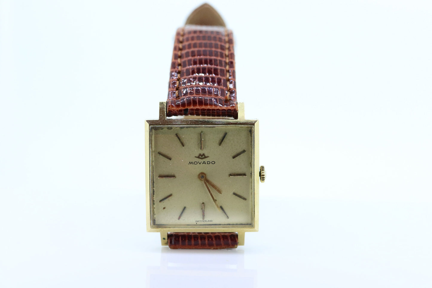 18k MOVADO SQUARE Manual Watch. Movado Vintage Tank