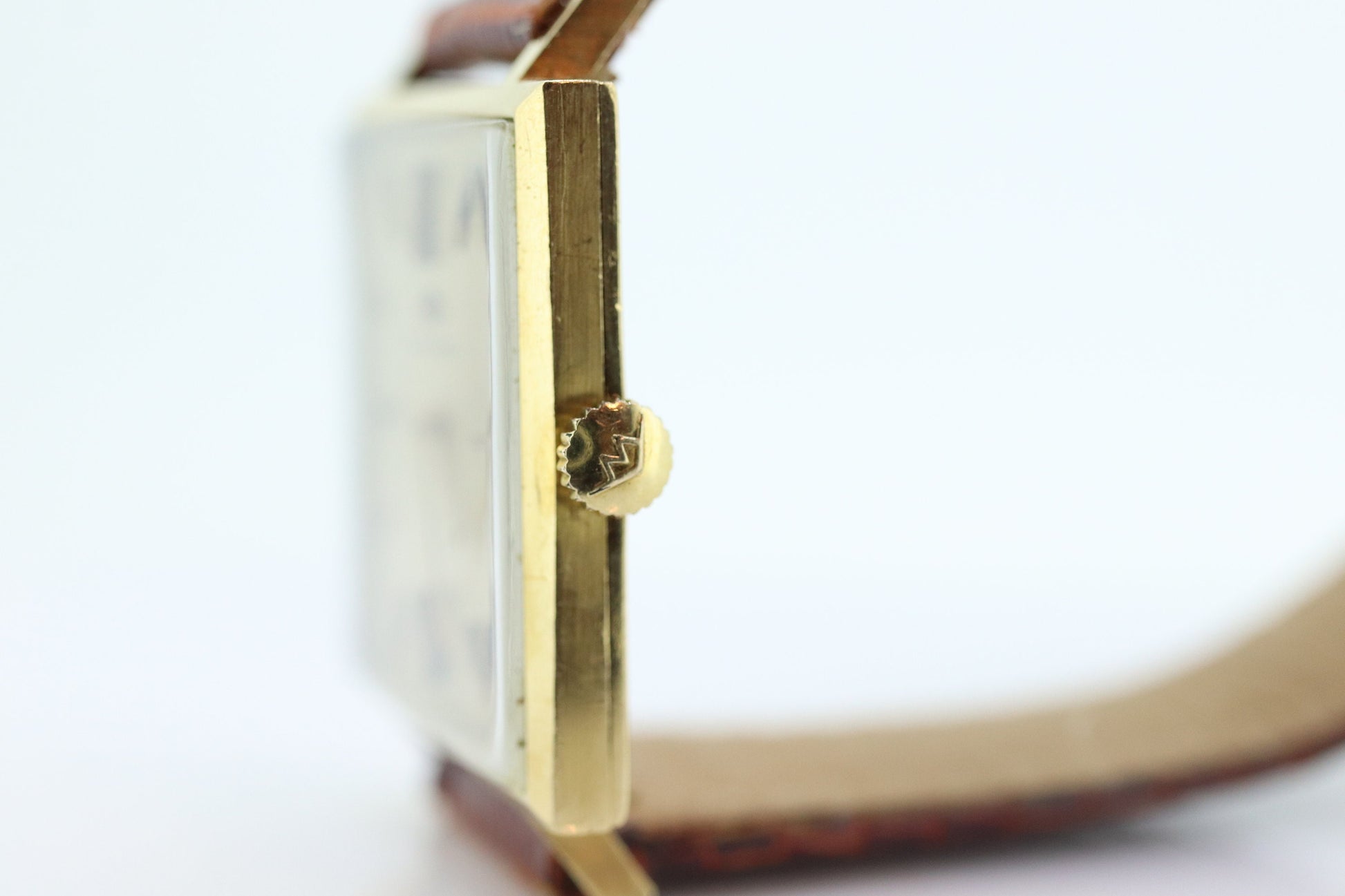 18k MOVADO SQUARE Manual Watch. Movado Vintage Tank