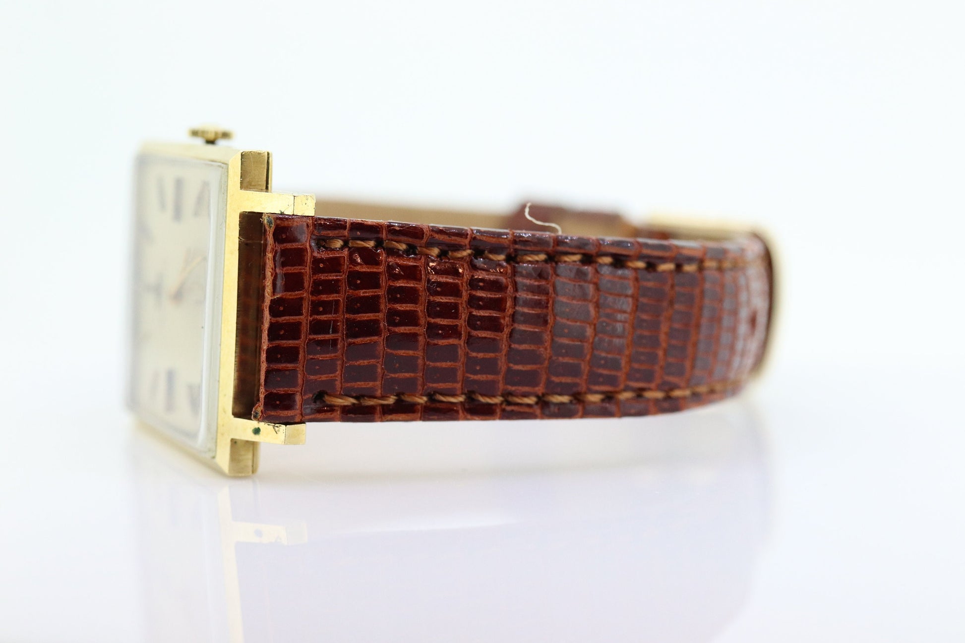 18k MOVADO SQUARE Manual Watch. Movado Vintage Tank