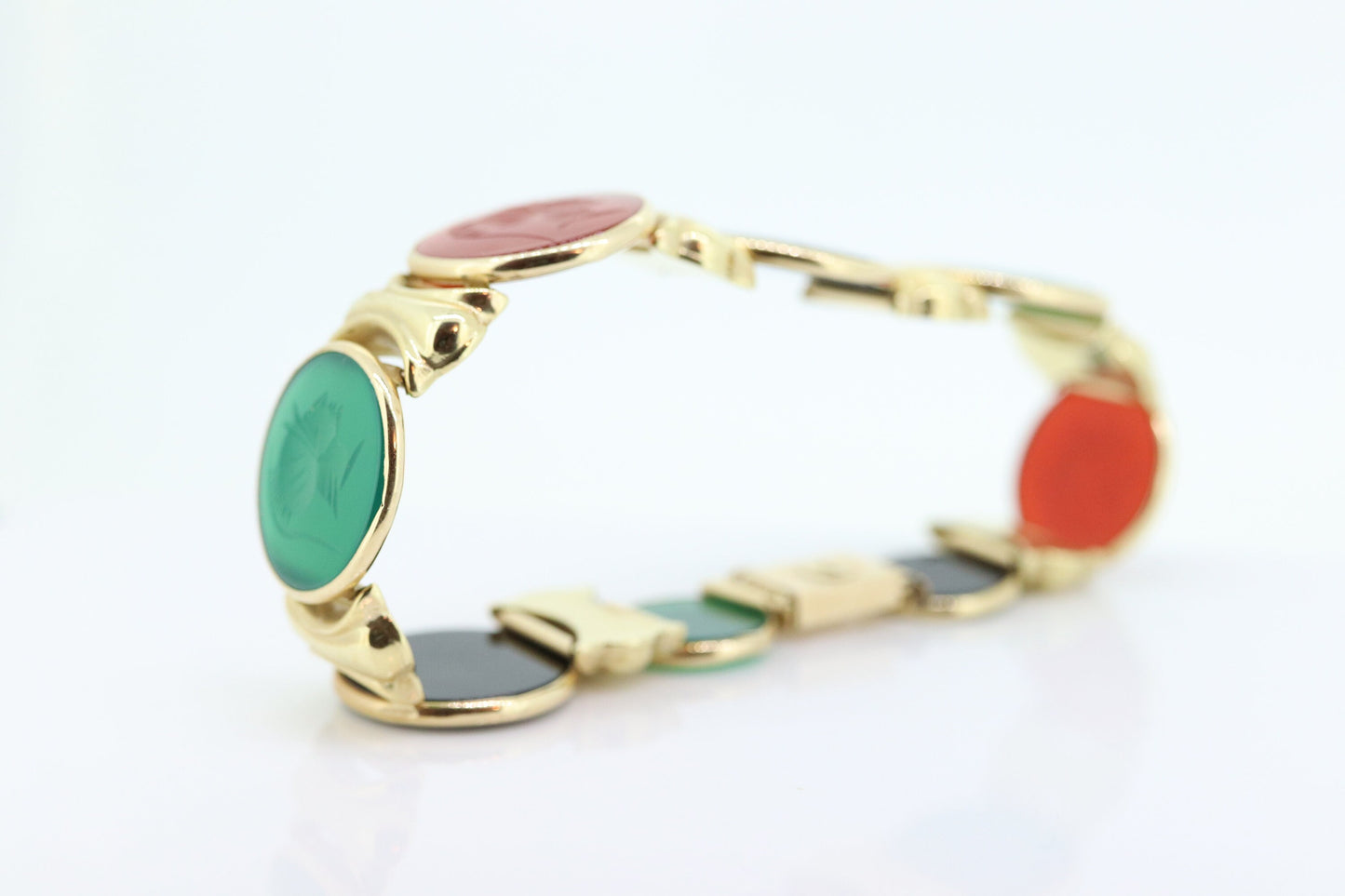 14k Intaglio Roman soldier, Centurion Bracelet. 14k gold Heavy Carved Warrior Onyx Carnelian Chalcedony Panel Bracelet. (st461)
