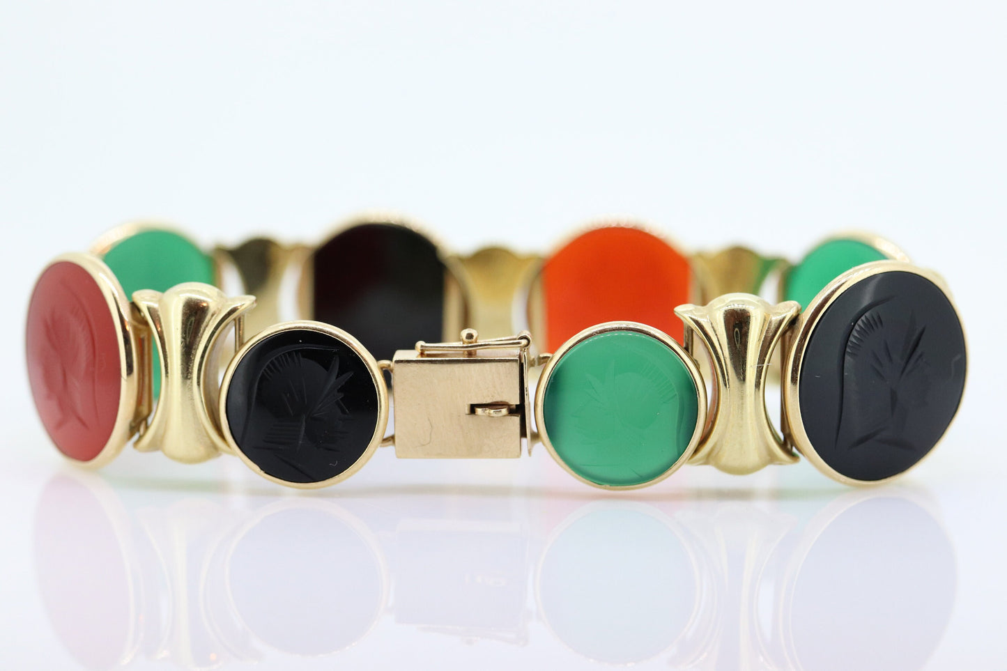 14k Intaglio Roman soldier, Centurion Bracelet. 14k gold Heavy Carved Warrior Onyx Carnelian Chalcedony Panel Bracelet. (st461)