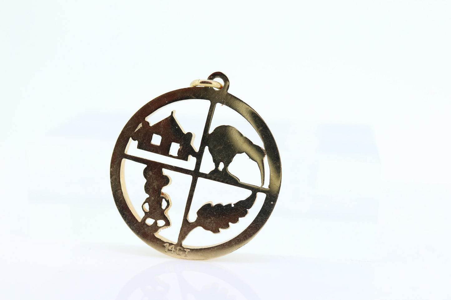 14k NEW ZEALAND Pendant Medallion. 14ct Gold Kiwi Fern Aboriginal Hut New Zealand. National Round Disk Medallion Pendant. st(139)