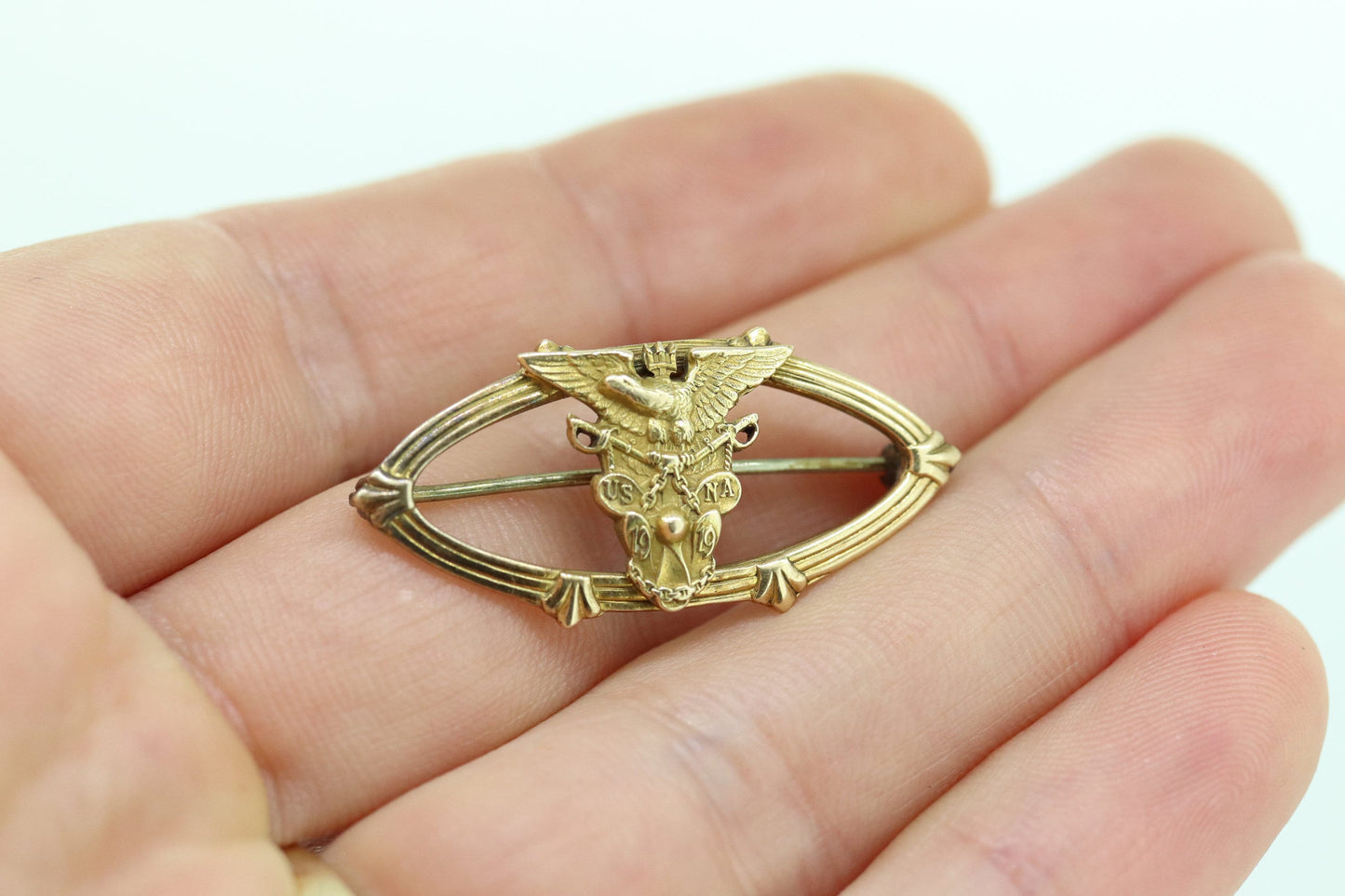 1919 US Navy Academy Pin. 14k Yellow Gold US NAVY Academy brooch. Bailey Banks Biddle Pin. st(130)