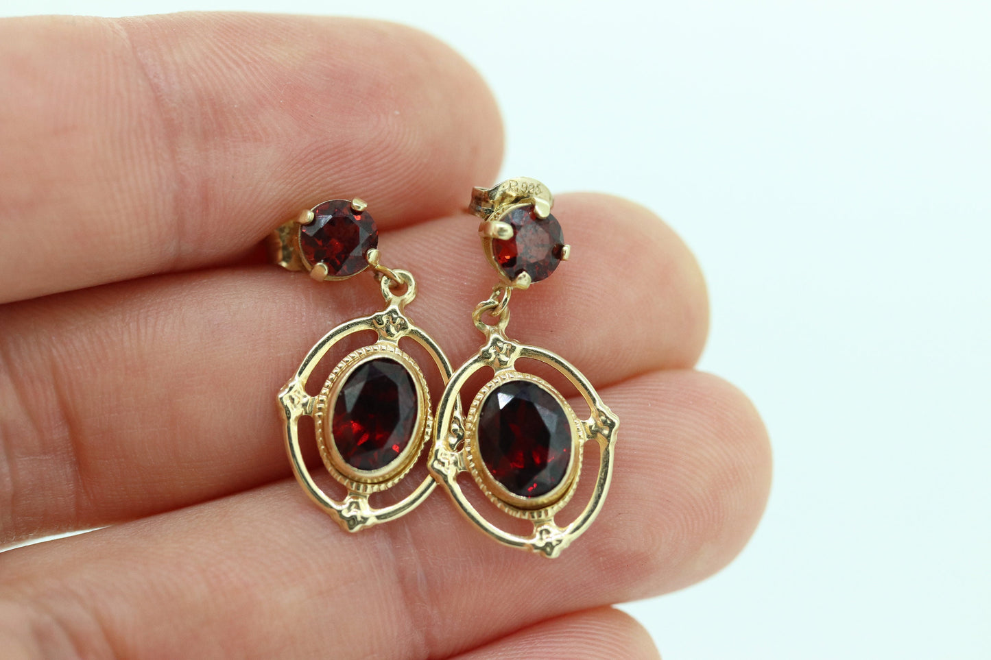Antique Garnet Dangle Earrings. 14k Gold Victorian Etruscan Garnet Dangle st(71)