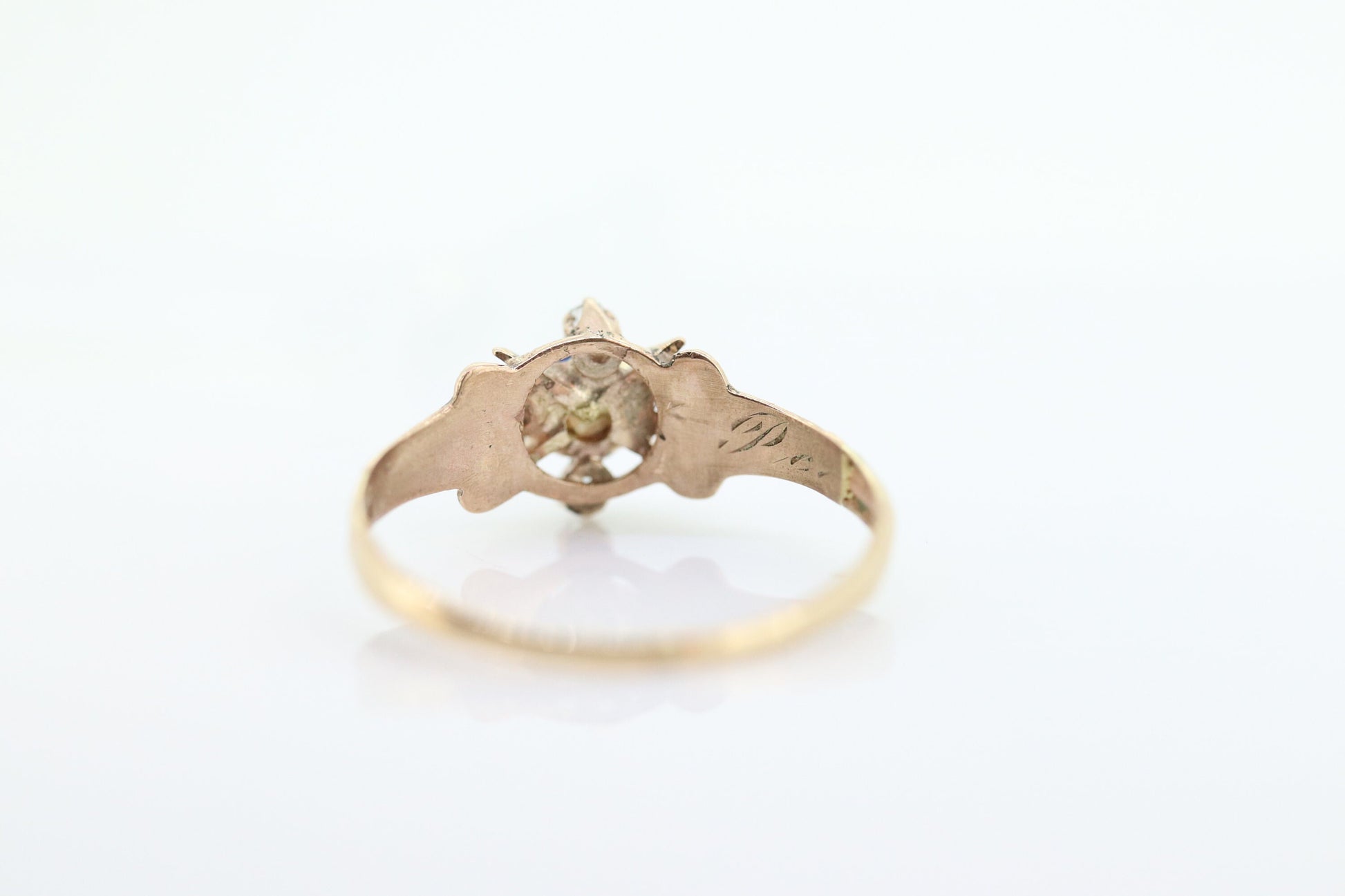 Antique ring. 10k diamond and sapphire Halo ring. 10k victorian diamond buttercup ring. st(58)