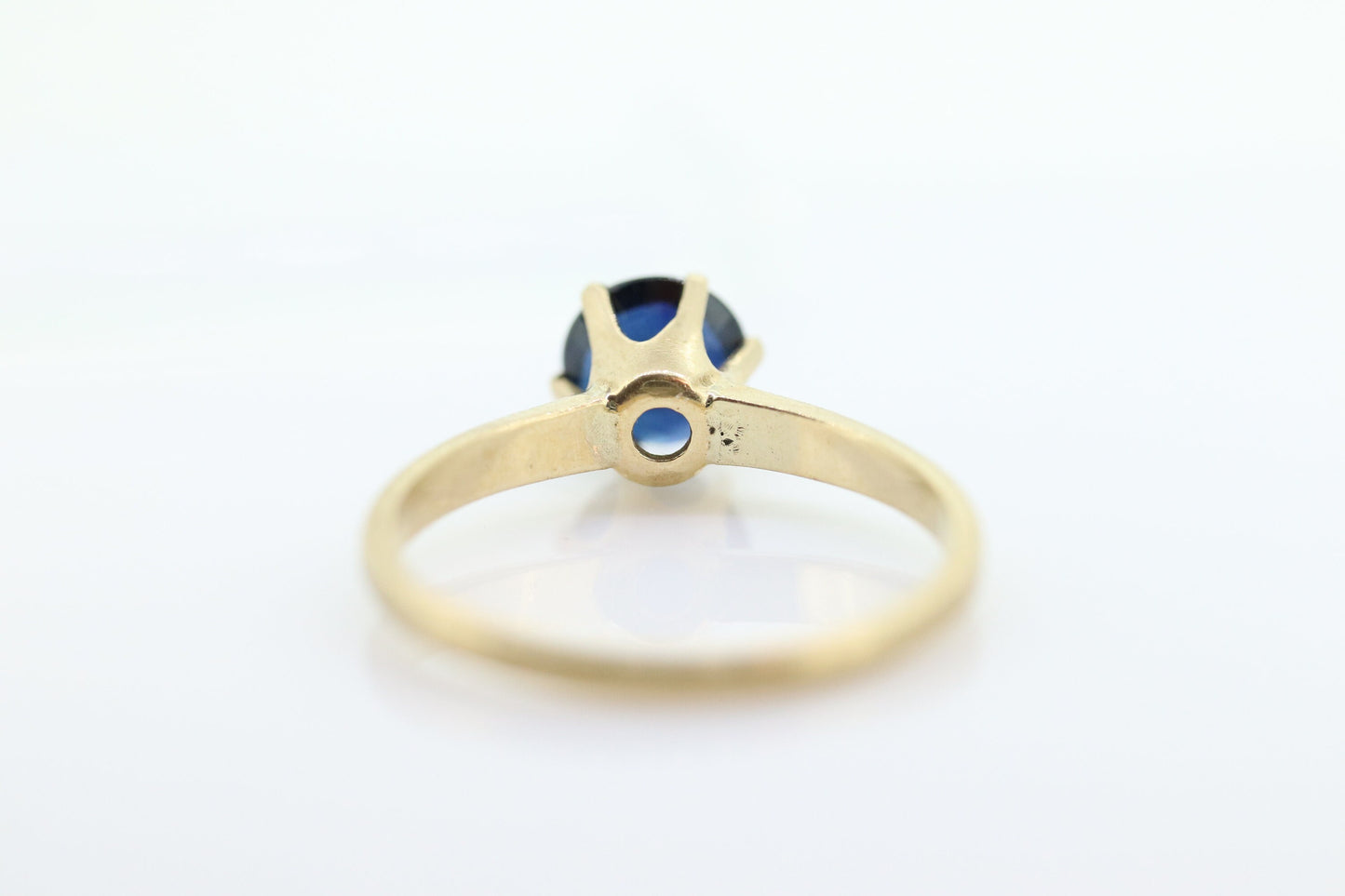 10k Blue SAPPHIRE victorian prong set. Sapphire prong set solitaire ring. st(35)