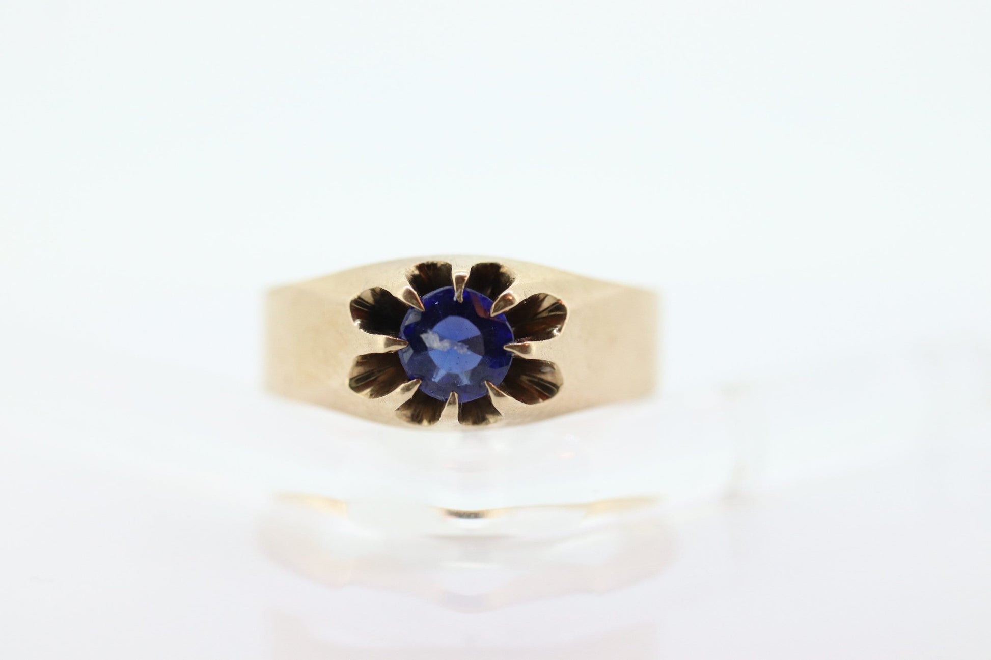 10k Blue IOLITE solitaire belcher setting ring. 10k Victorian Belcher set claw iolite wide band. st(92)