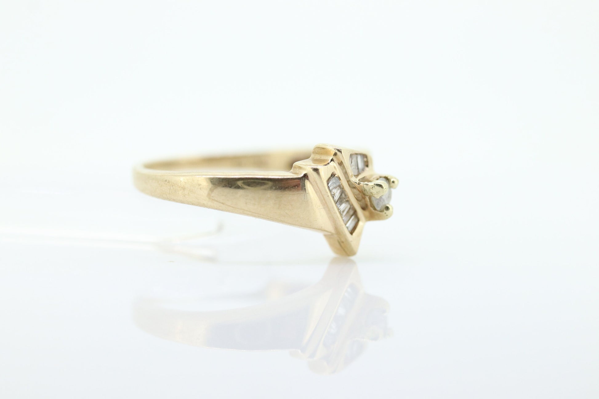 Vintage 14K Gold 0.50TCW Half Carat Brilliant & Baguette Diamond Pyramid Trinity Ring / Gold Triangle Ring / Trillion Ring st(109)