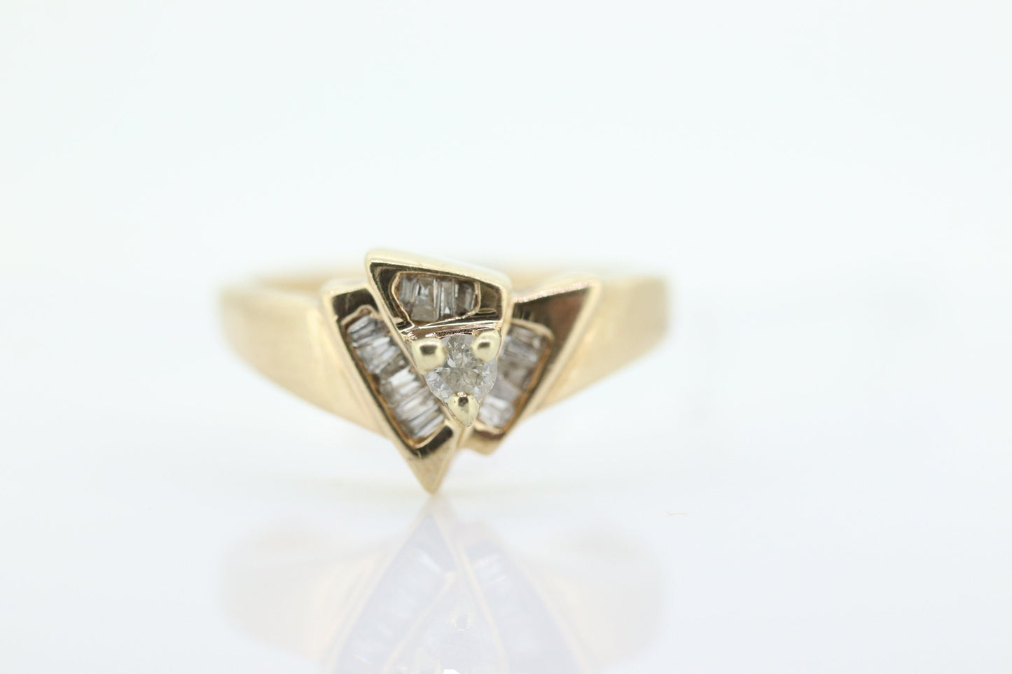 Vintage 14K Gold 0.50TCW Half Carat Brilliant & Baguette Diamond Pyramid Trinity Ring / Gold Triangle Ring / Trillion Ring st(109)