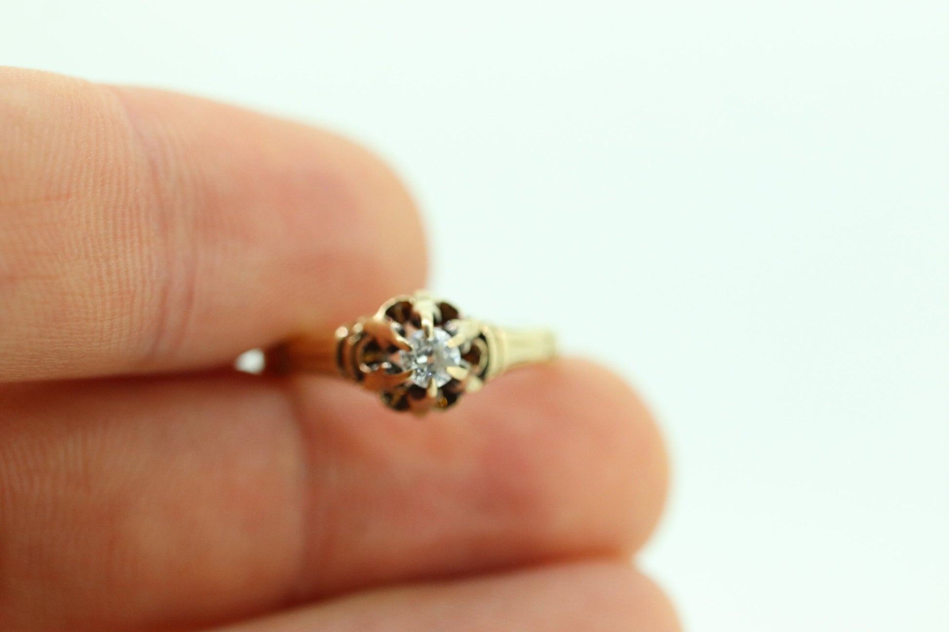 Antique Belcher Set Diamond 14k engraved ring. 0.15ct Victorian Prong Diamond Ring Women Buttercup diamond sz 7.5 st(81)