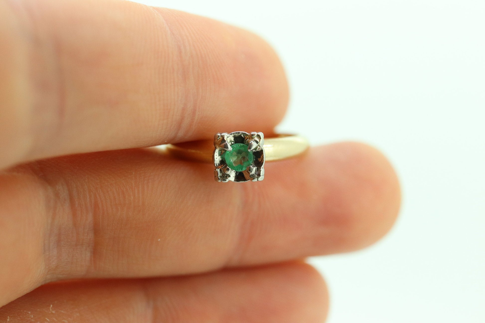 Vintage Art Deco Emerald Solitaire filigree Ring. 14k Gold emerald square cathedral Ring st(54)
