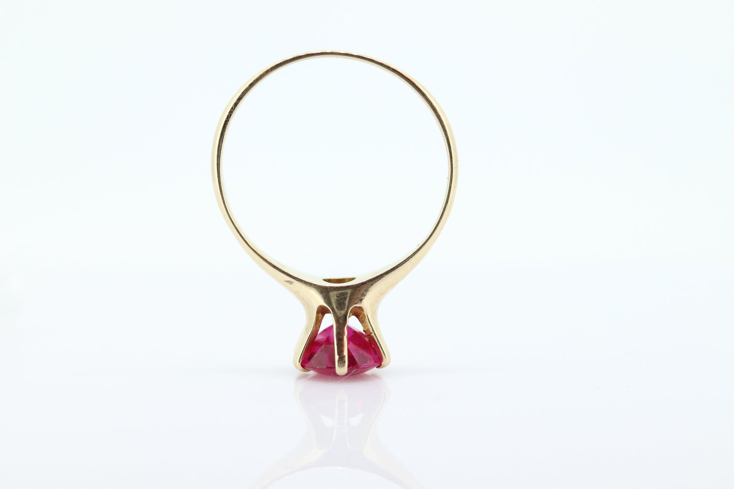 10k Large Ruby Claw set ring. Victorian claw setting 10k ruby solitaire ring. st(40)