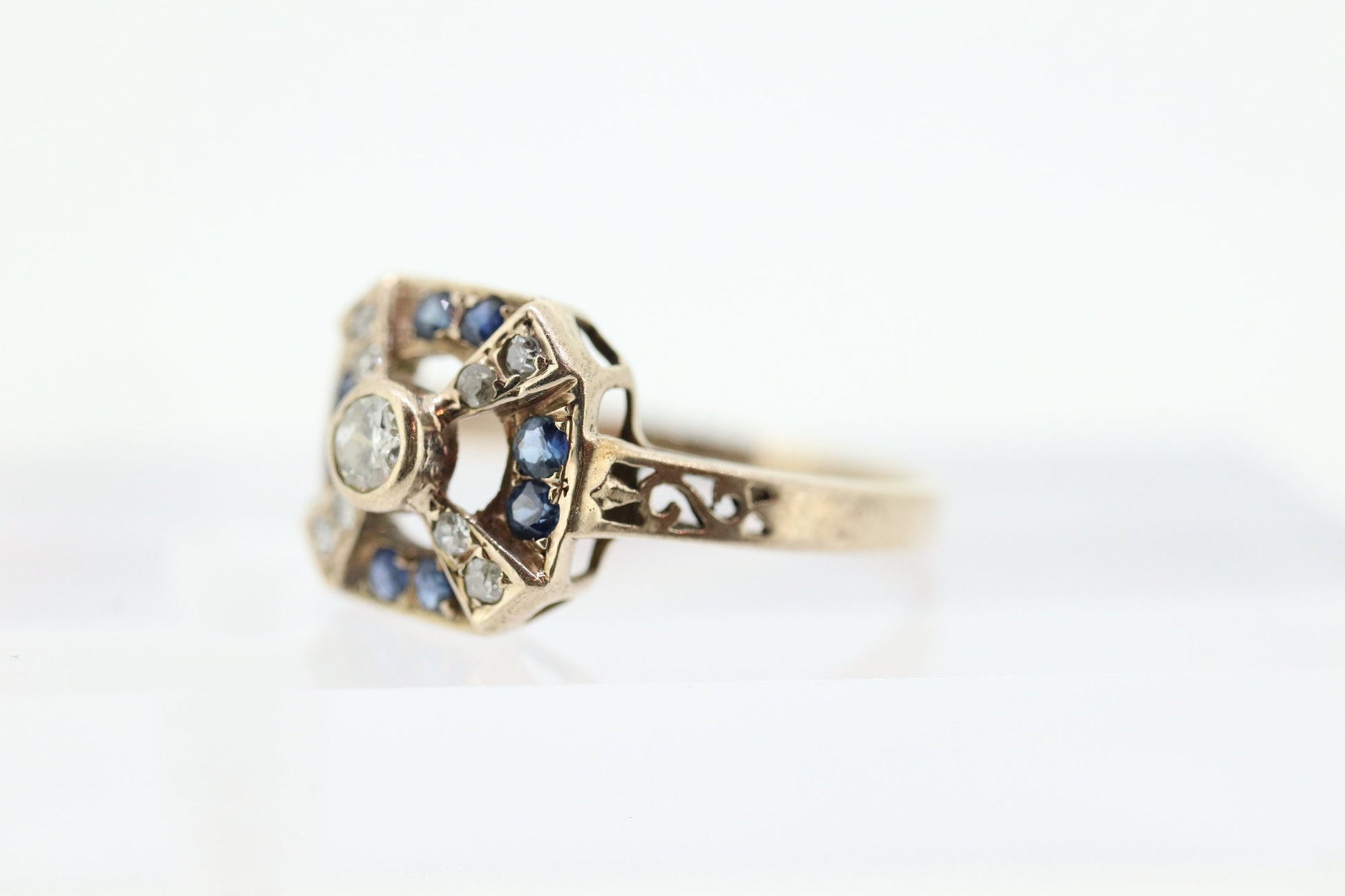 Antique ring. 10k diamond and sapphire shield ring. 10k White Gold Art Deco Square Target diamond shield ring. st(196)