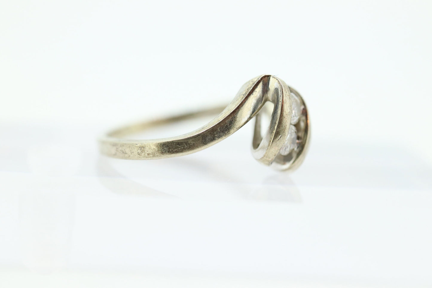 Diamond Tension Ring. 10k White Gold Diamond Bypass Double diamond Swirl Swivel bypass ring. st(85)